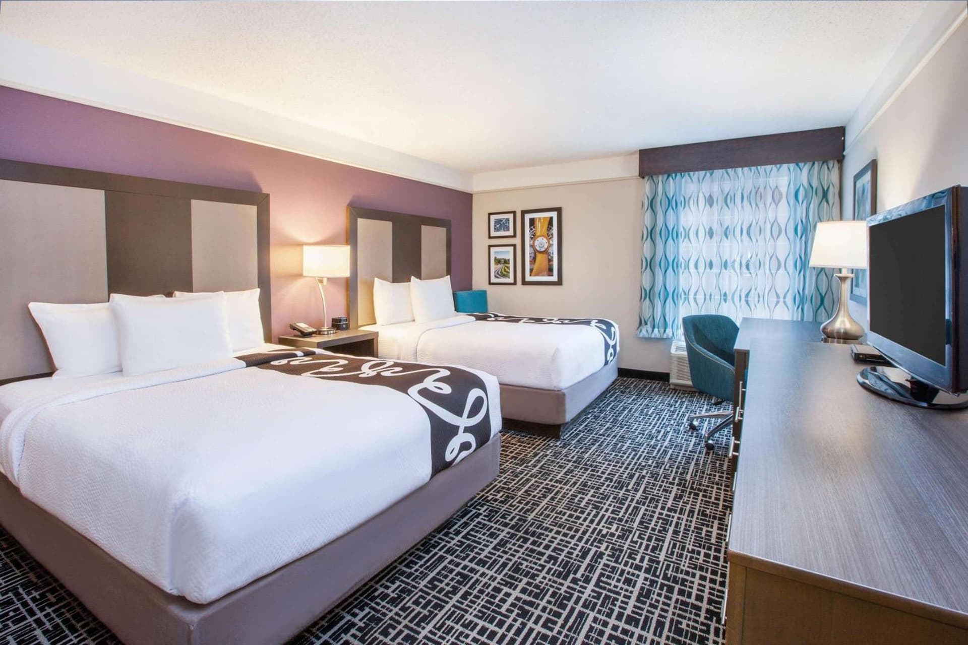 La Quinta by Wyndham Cincinnati Airport Florence gallery photo in Florence, KY — image 9