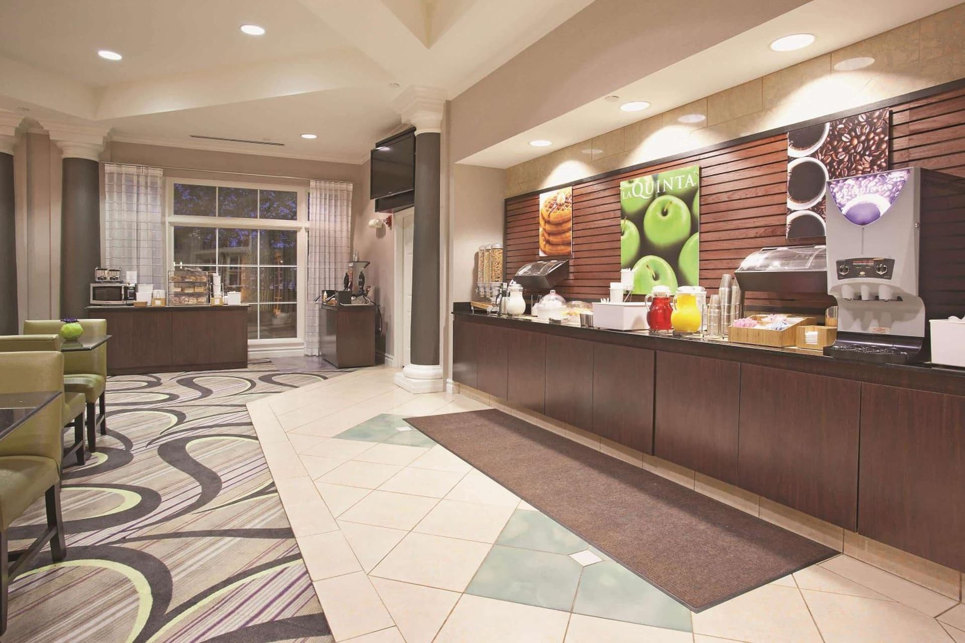La Quinta by Wyndham Pueblo gallery photo in Pueblo, CO — image 31