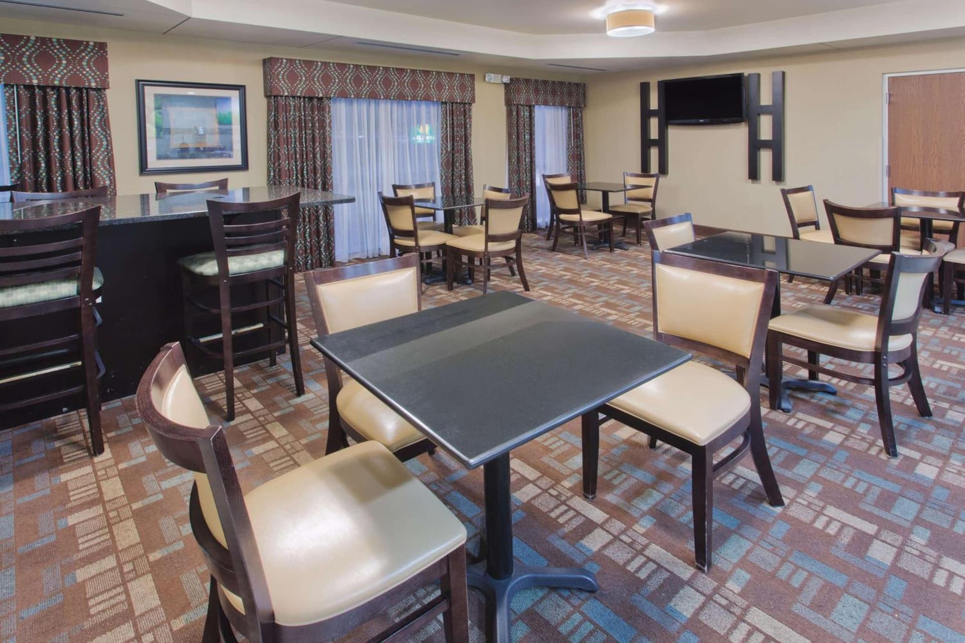 La Quinta by Wyndham Columbus - Grove City gallery photo in Grove City, OH — image 18
