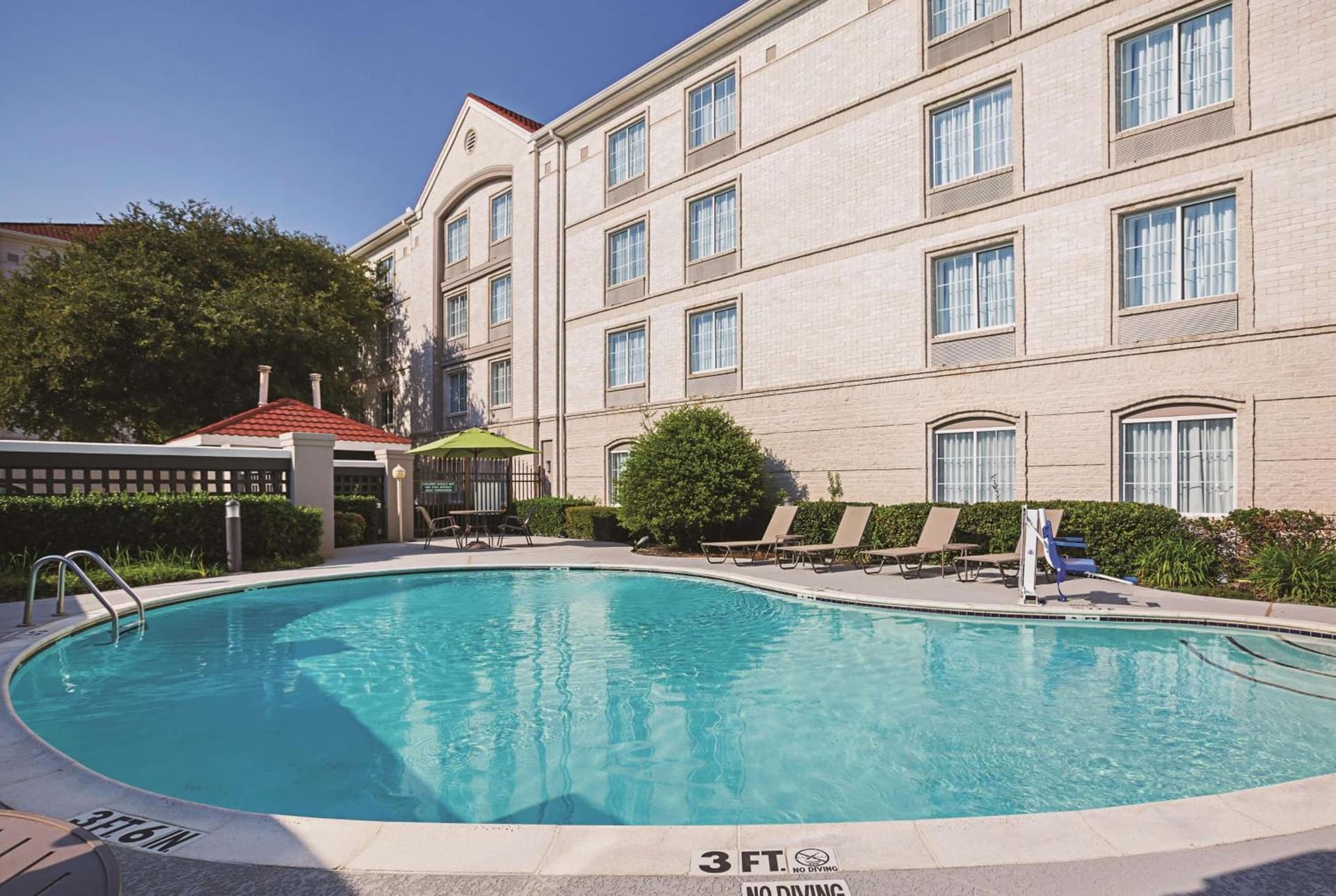 La Quinta by Wyndham Dallas Plano West gallery photo in Plano, TX — image 25