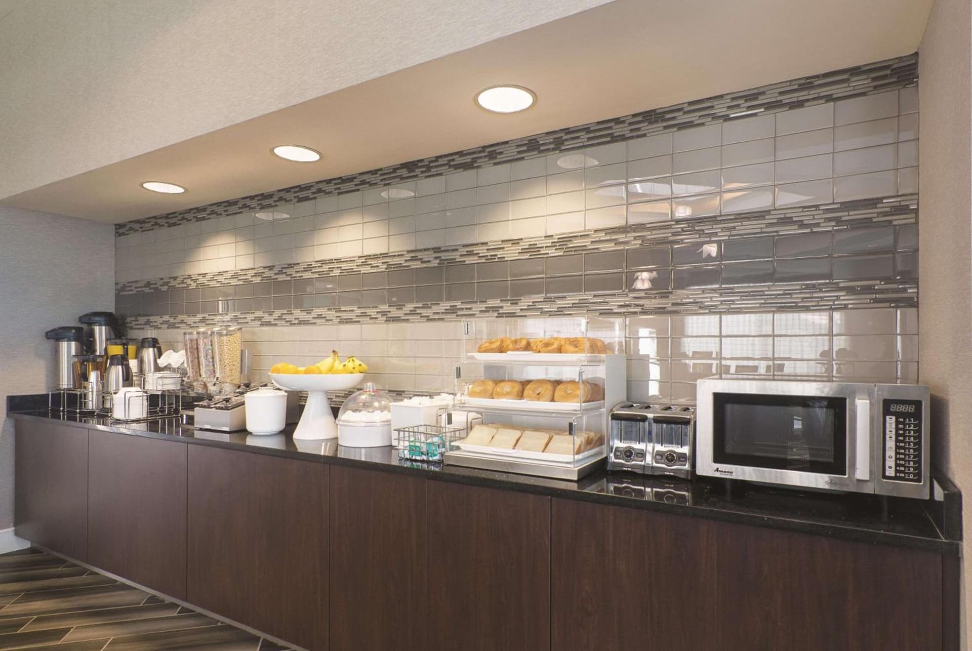 La Quinta by Wyndham Oklahoma City Norman gallery photo in Norman, OK — image 30