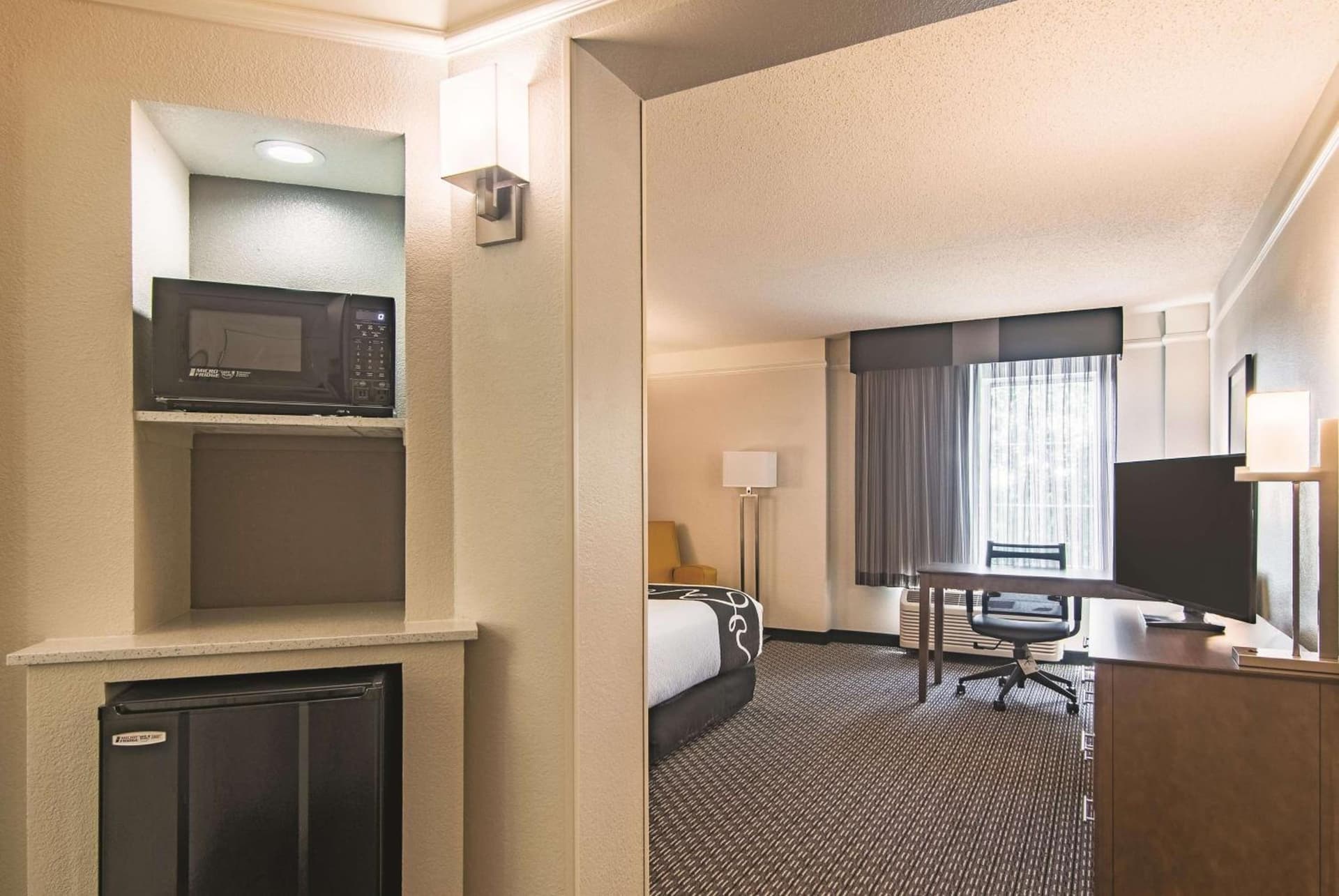 La Quinta by Wyndham Oklahoma City Norman gallery photo in Norman, OK — image 27