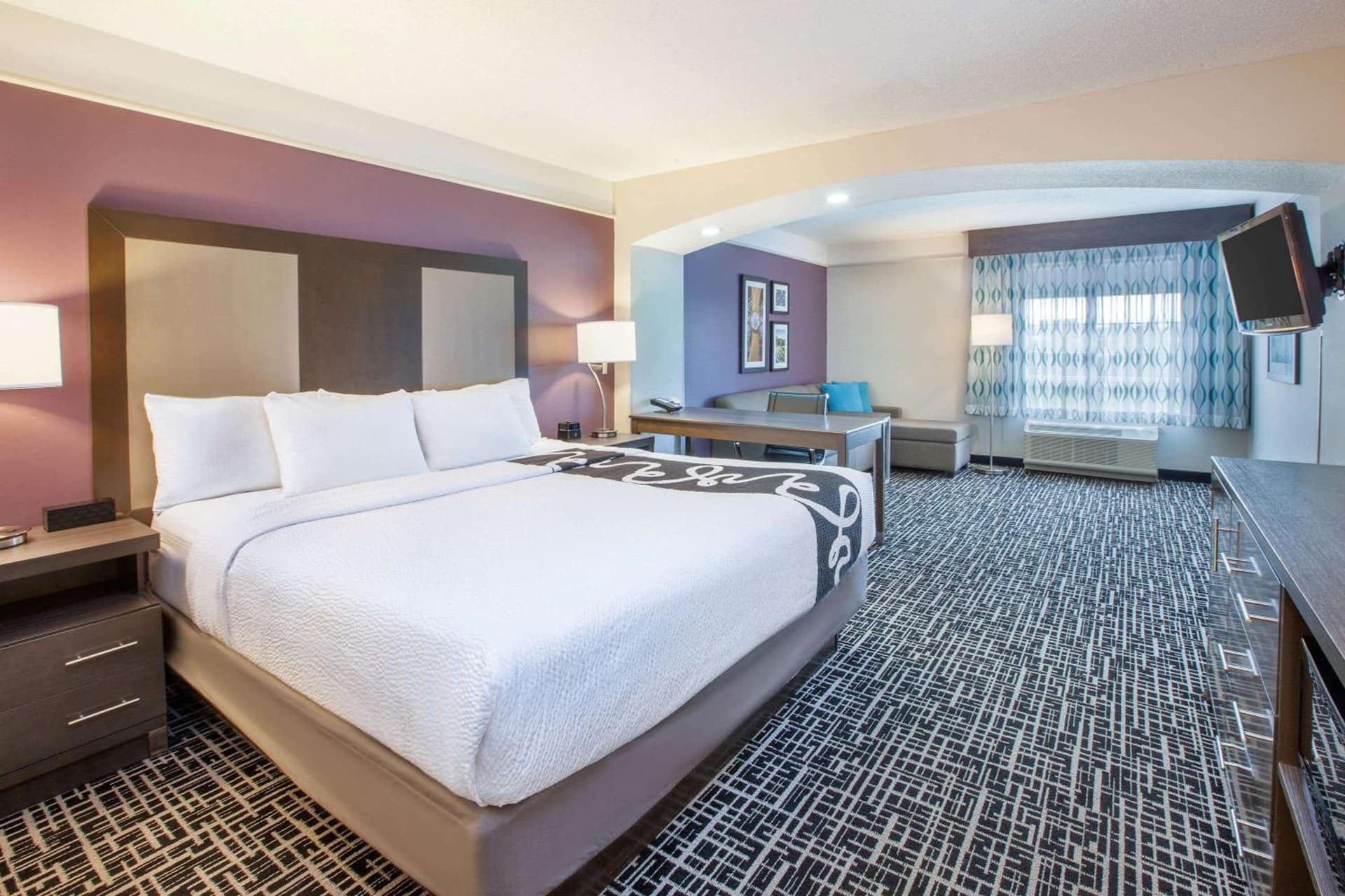 La Quinta by Wyndham Cincinnati Airport Florence gallery photo in Florence, KY — image 33