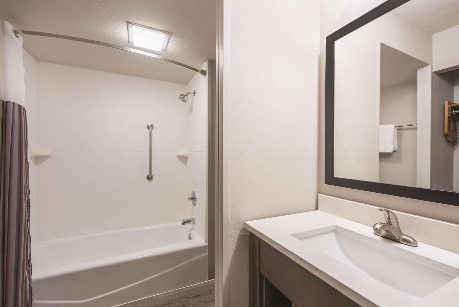 La Quinta by Wyndham Phoenix Mesa West gallery photo in Mesa, AZ — image 29