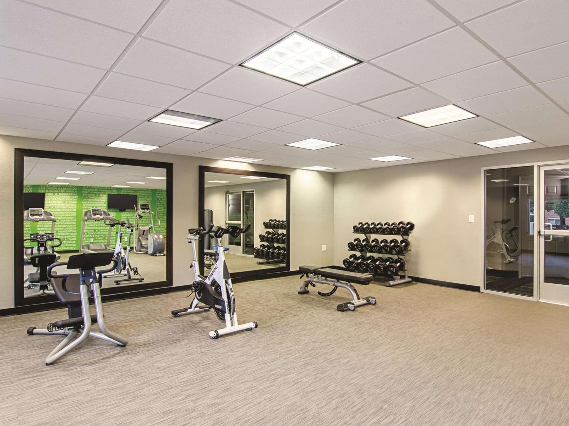 La Quinta Inn & Suites by Wyndham Denver Airport DIA gallery photo in Denver, CO — image 50