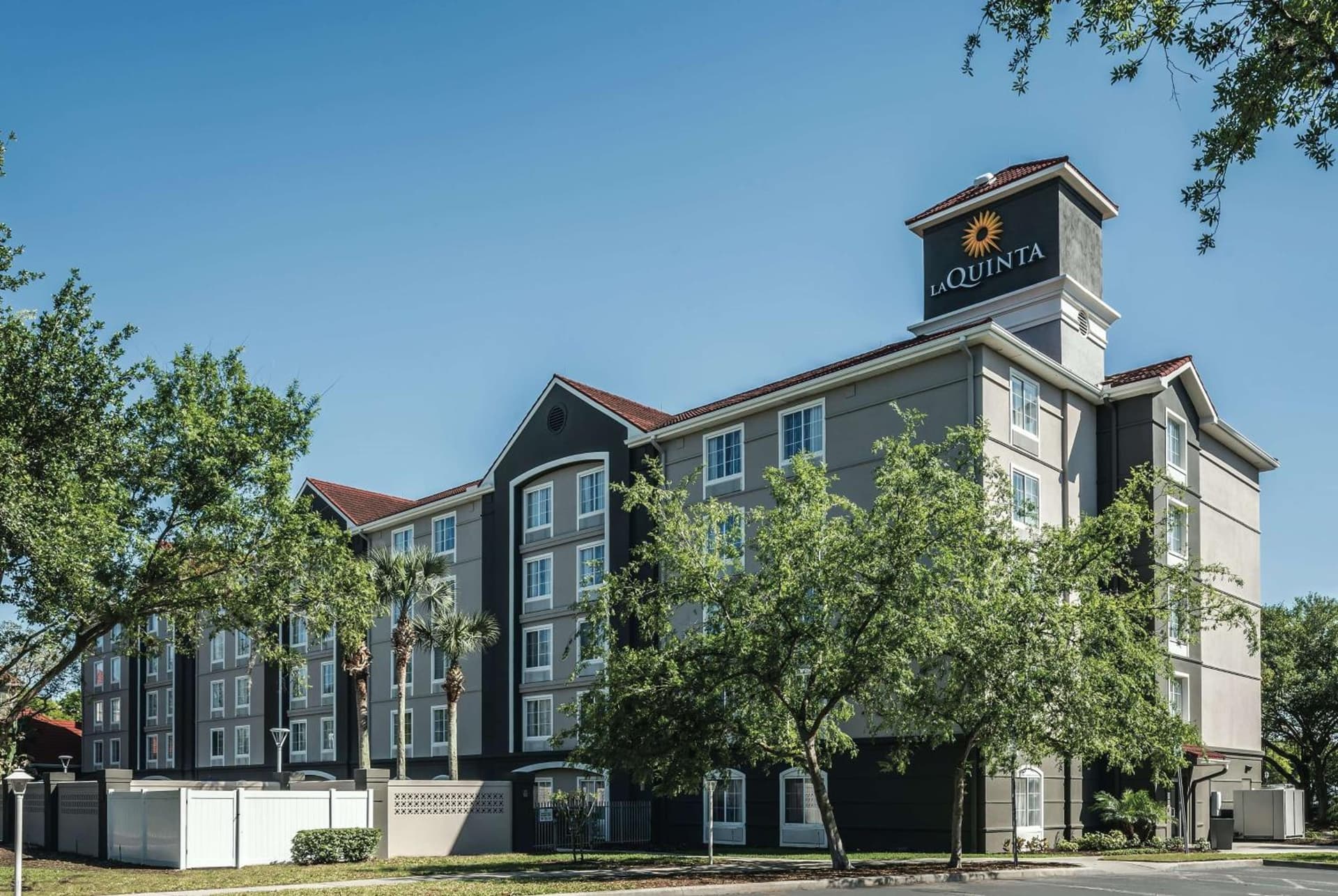 La Quinta by Wyndham Orlando Lake Mary exterior or lobby in Lake Mary, FL — main listing photo