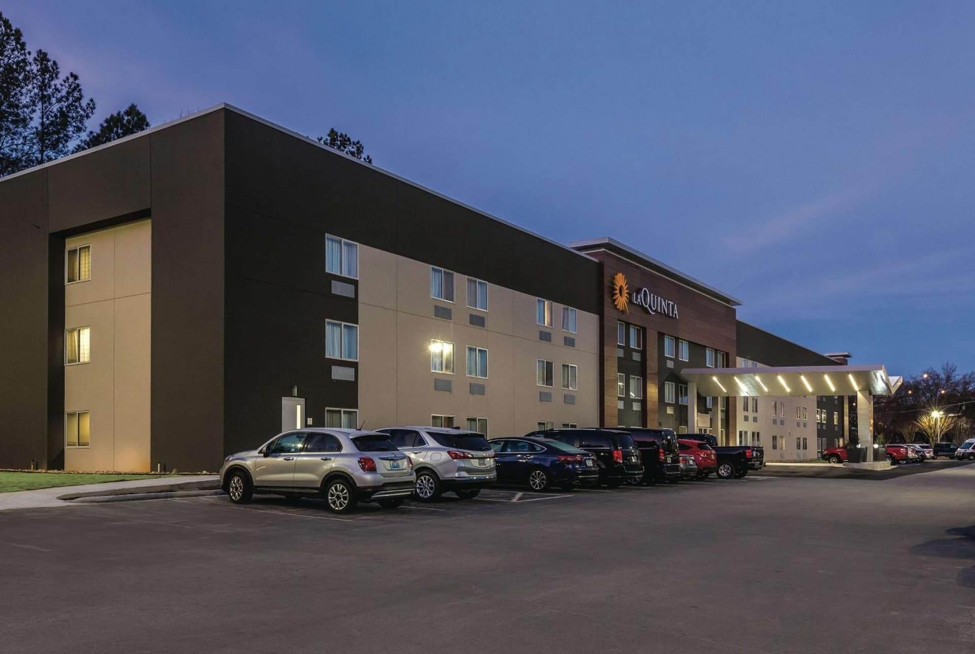 La Quinta by Wyndham Atlanta Midtown - Buckhead featured exterior or lobby in Atlanta, GA — similar hotel