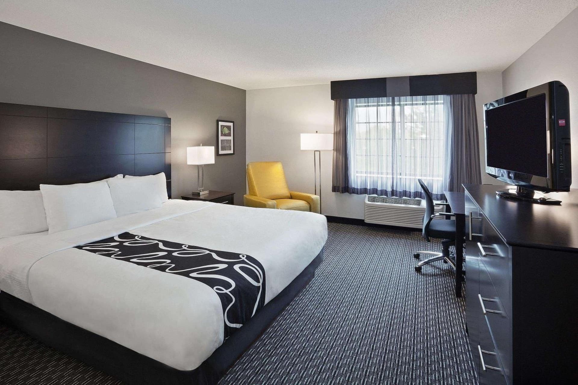 La Quinta by Wyndham Cleveland Macedonia gallery photo in Macedonia, OH — image 50