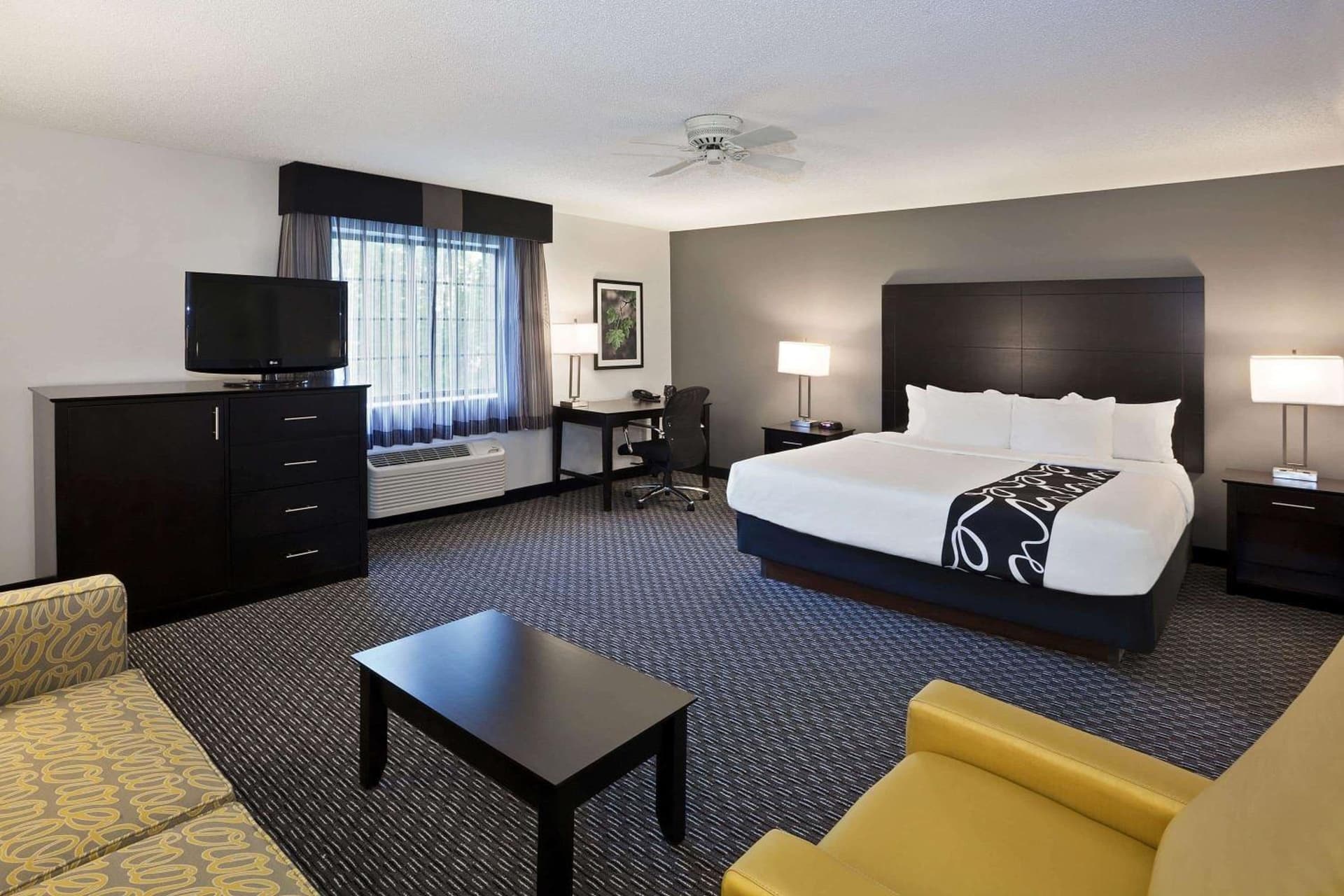 La Quinta by Wyndham Cleveland Macedonia gallery photo in Macedonia, OH — image 56