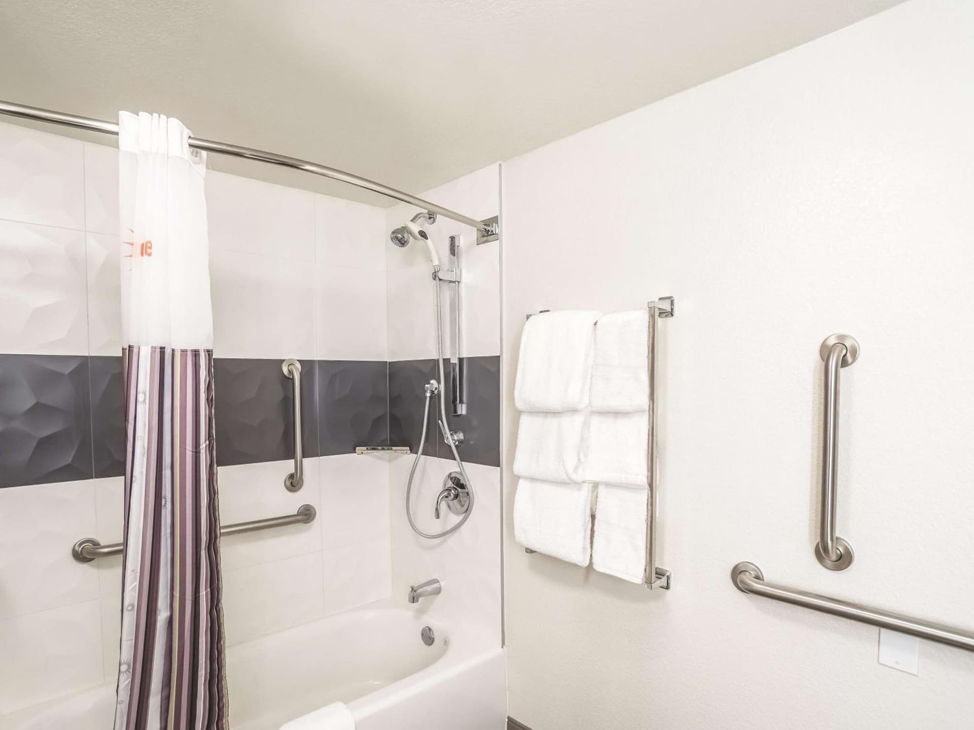 La Quinta by Wyndham Phoenix Chandler gallery photo in Phoenix, AZ — image 11