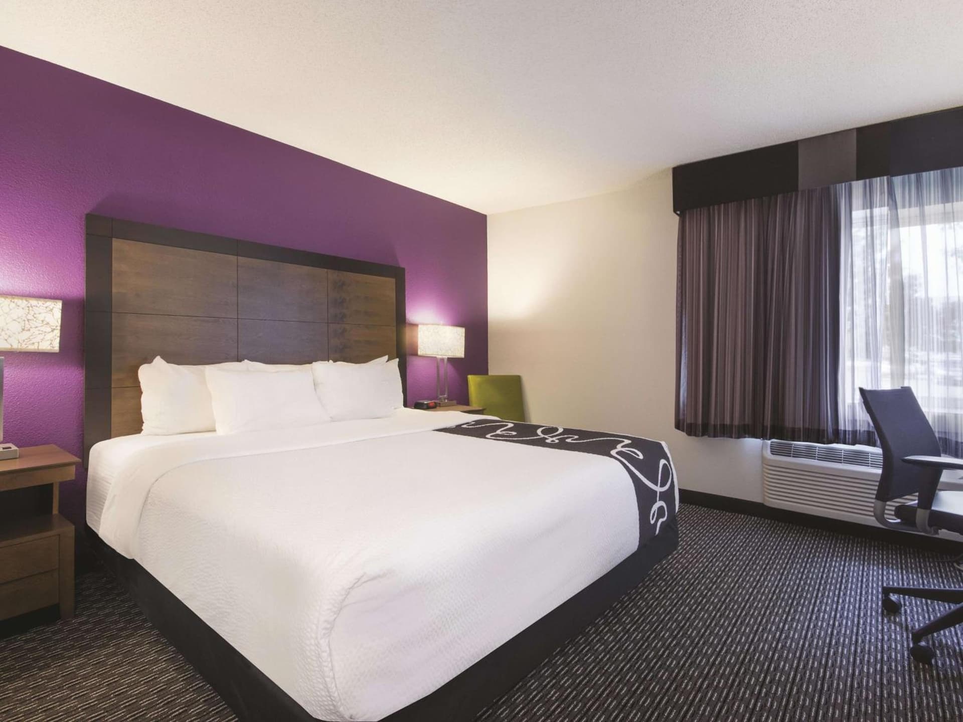 La Quinta by Wyndham Hartford Bradley Airport gallery photo in Windsor Locks — image 7