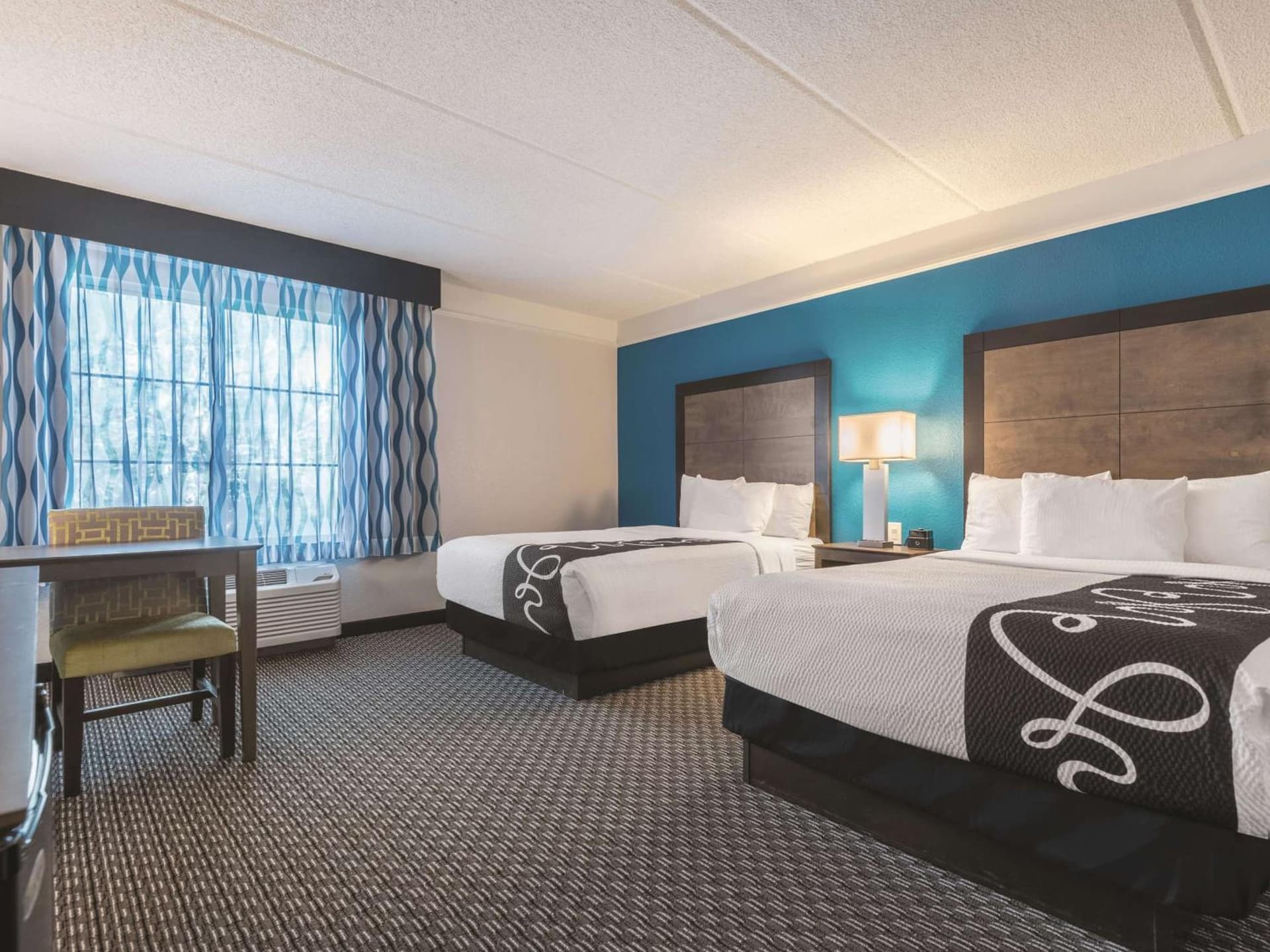 La Quinta by Wyndham Orlando Lake Mary gallery photo in Lake Mary, FL — image 6