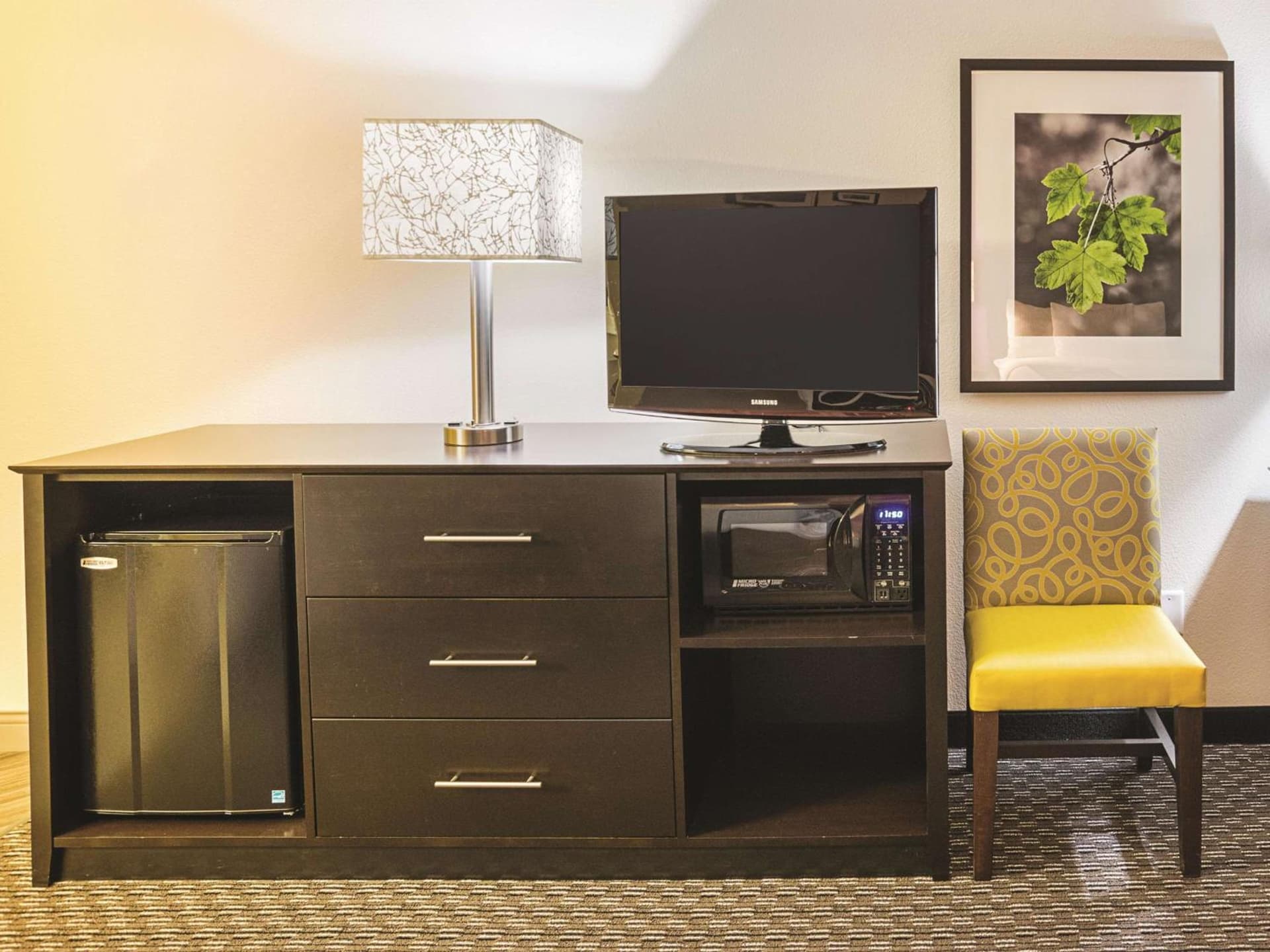 La Quinta Inn & Suites by Wyndham Phoenix Scottsdale gallery photo in Scottsdale, AZ — image 5
