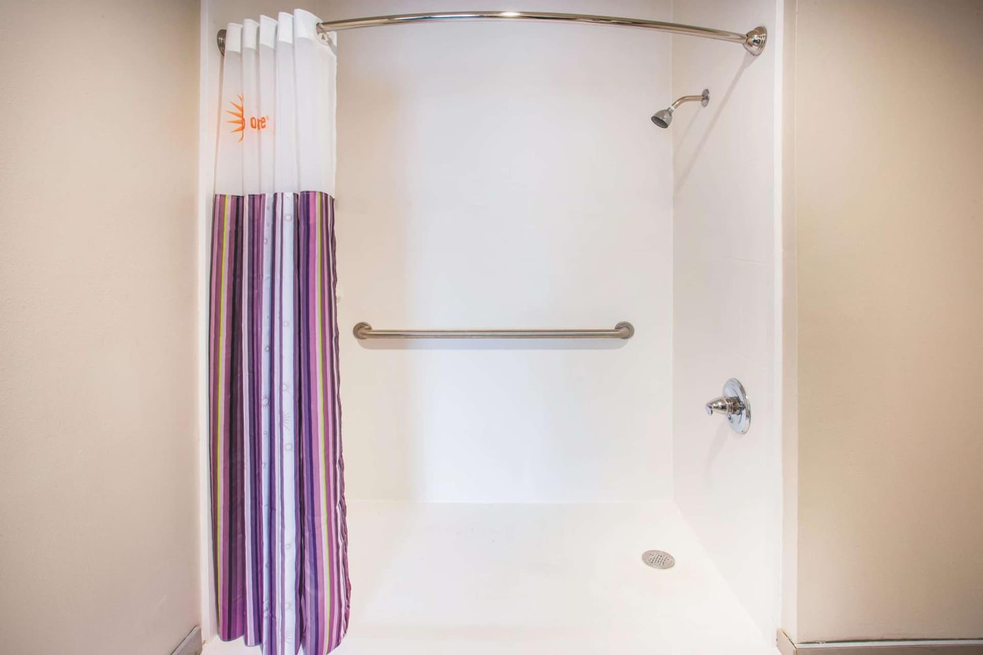La Quinta by Wyndham Cincinnati NE - Mason property views in Mason, OH — gallery photo 3