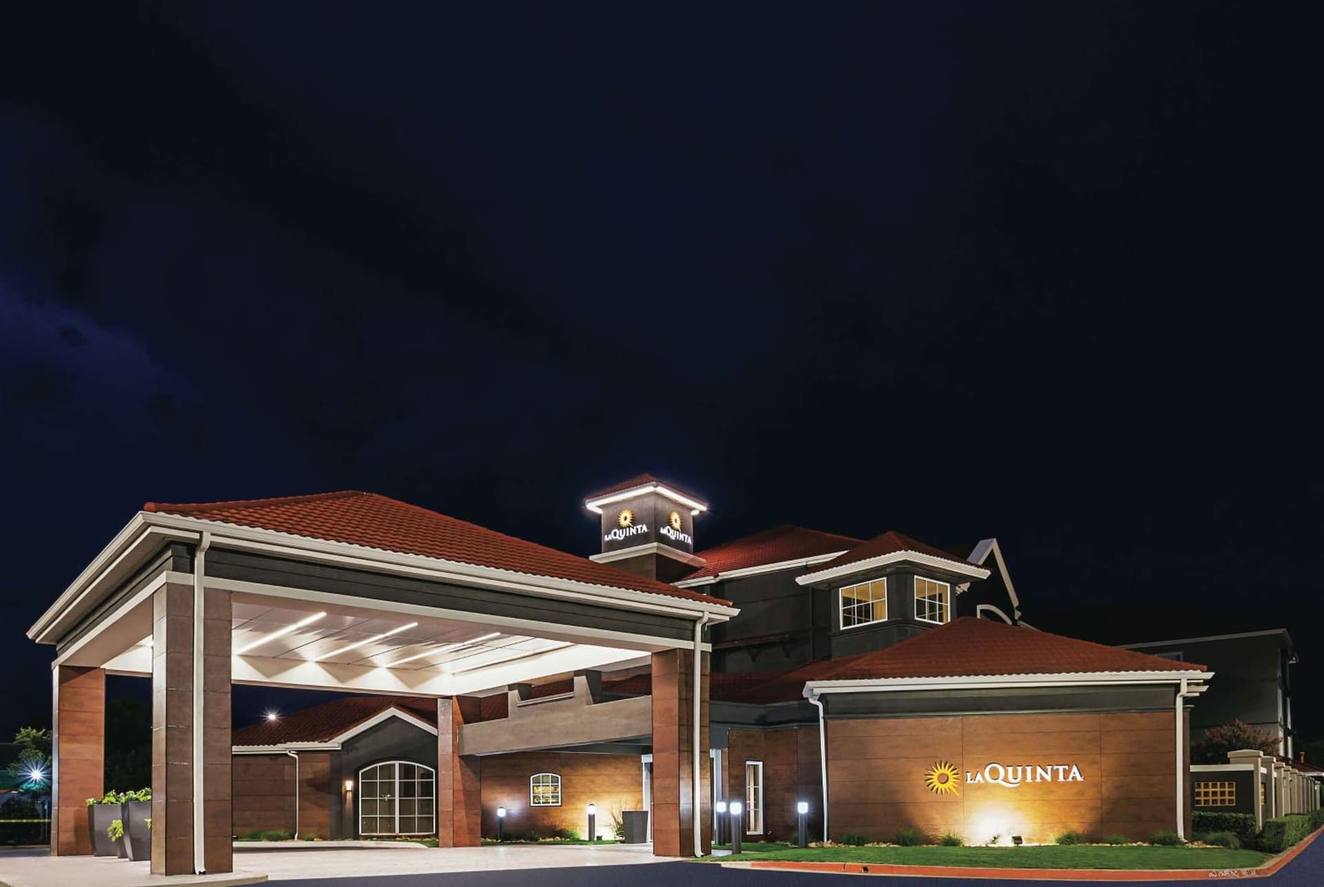 La Quinta by Wyndham Fort Worth City View interior in Fort Worth, TX — gallery photo 2