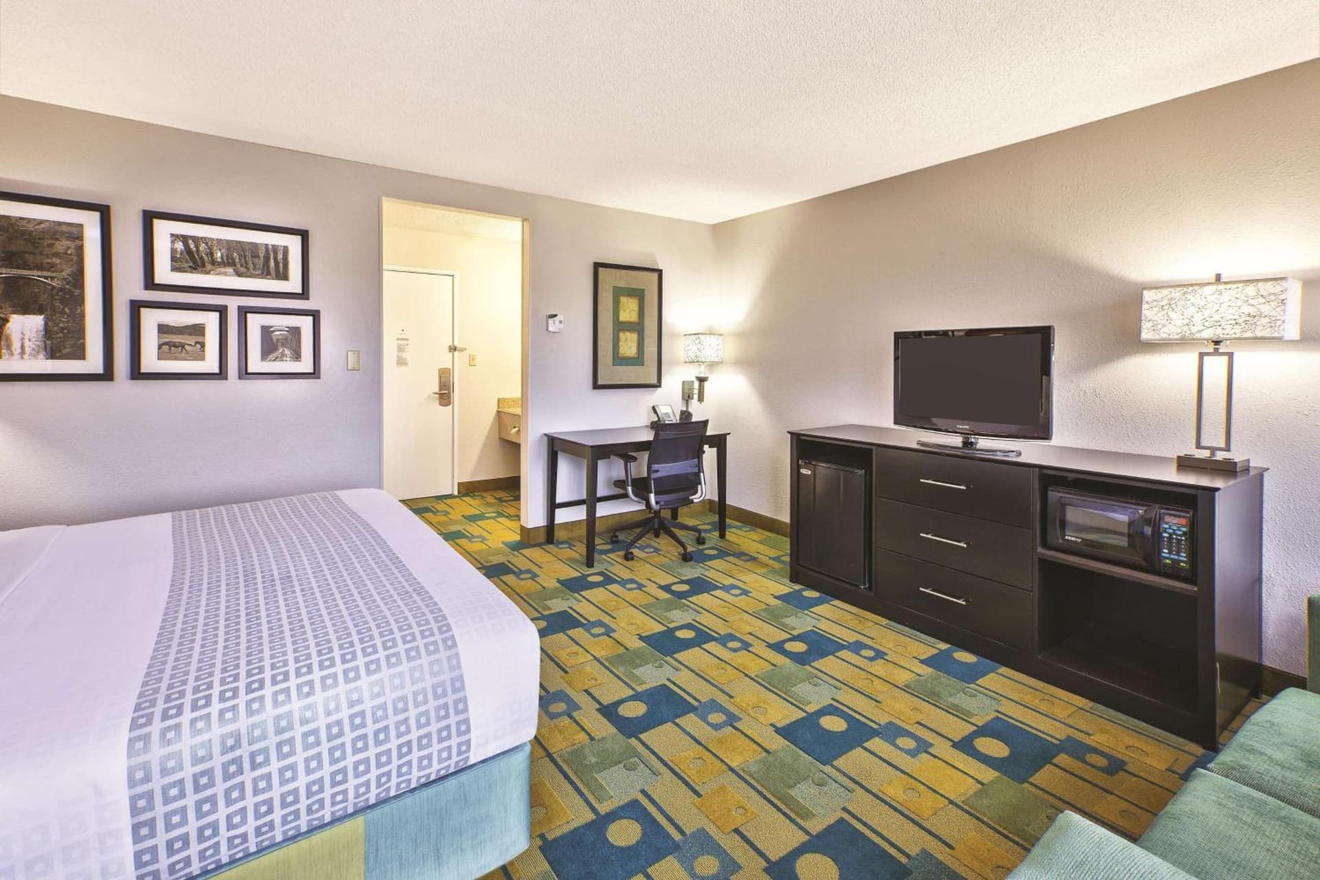La Quinta Inn by Wyndham Toledo Perrysburg gallery photo in Perrysburg, OH — image 27