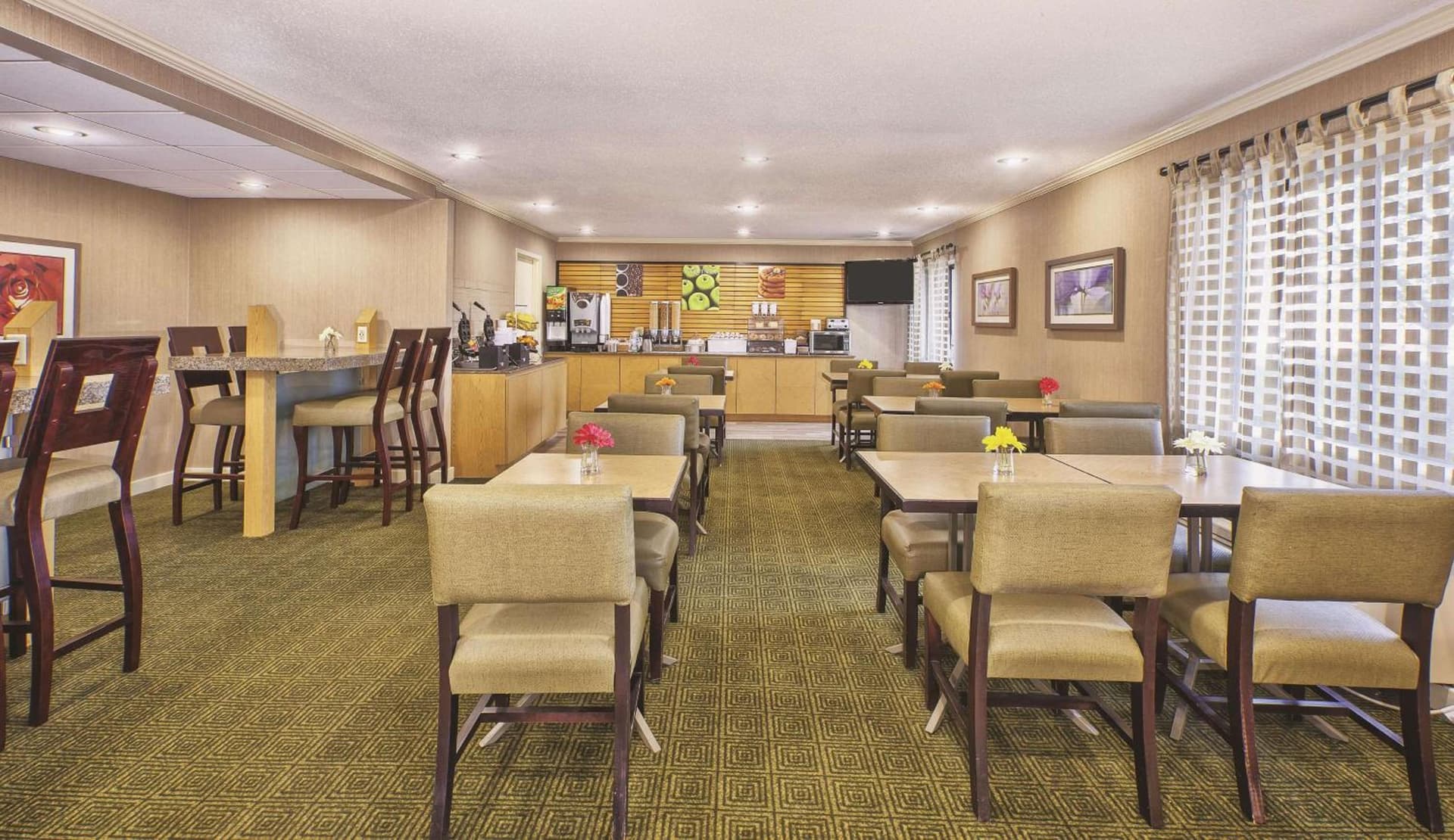 La Quinta Inn by Wyndham Toledo Perrysburg gallery photo in Perrysburg, OH — image 20