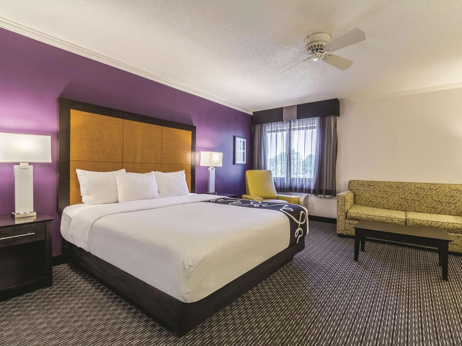 La Quinta Inn & Suites by Wyndham Cleveland - Airport North gallery photo in Cleveland, OH — image 23