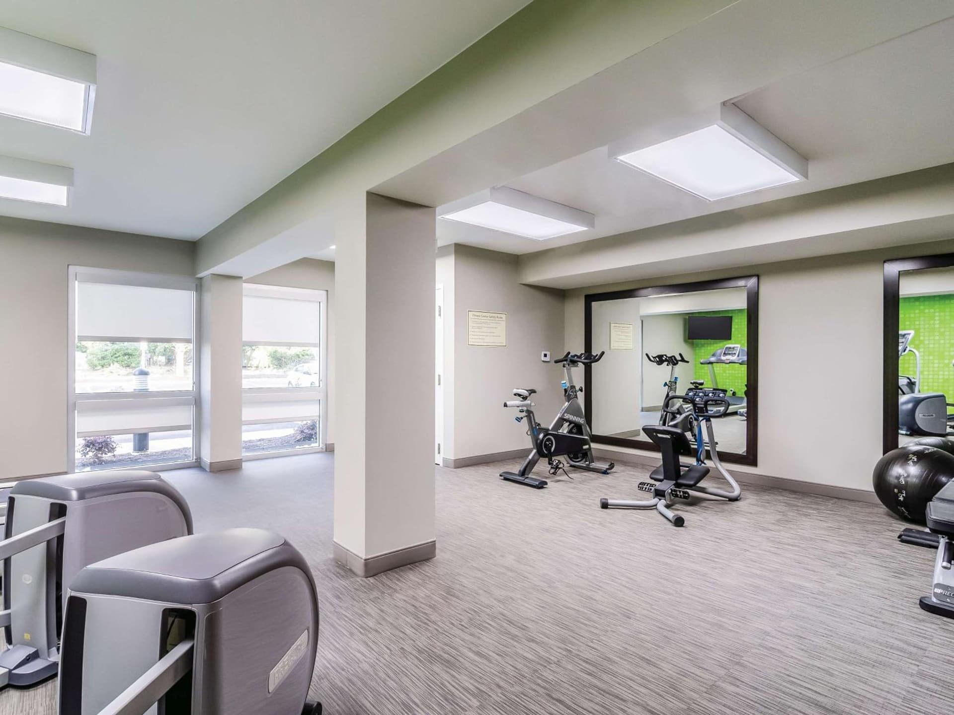 La Quinta Inn & Suites by Wyndham Myrtle Beach - N Kings Hwy gallery photo in Myrtle Beach, SC — image 28