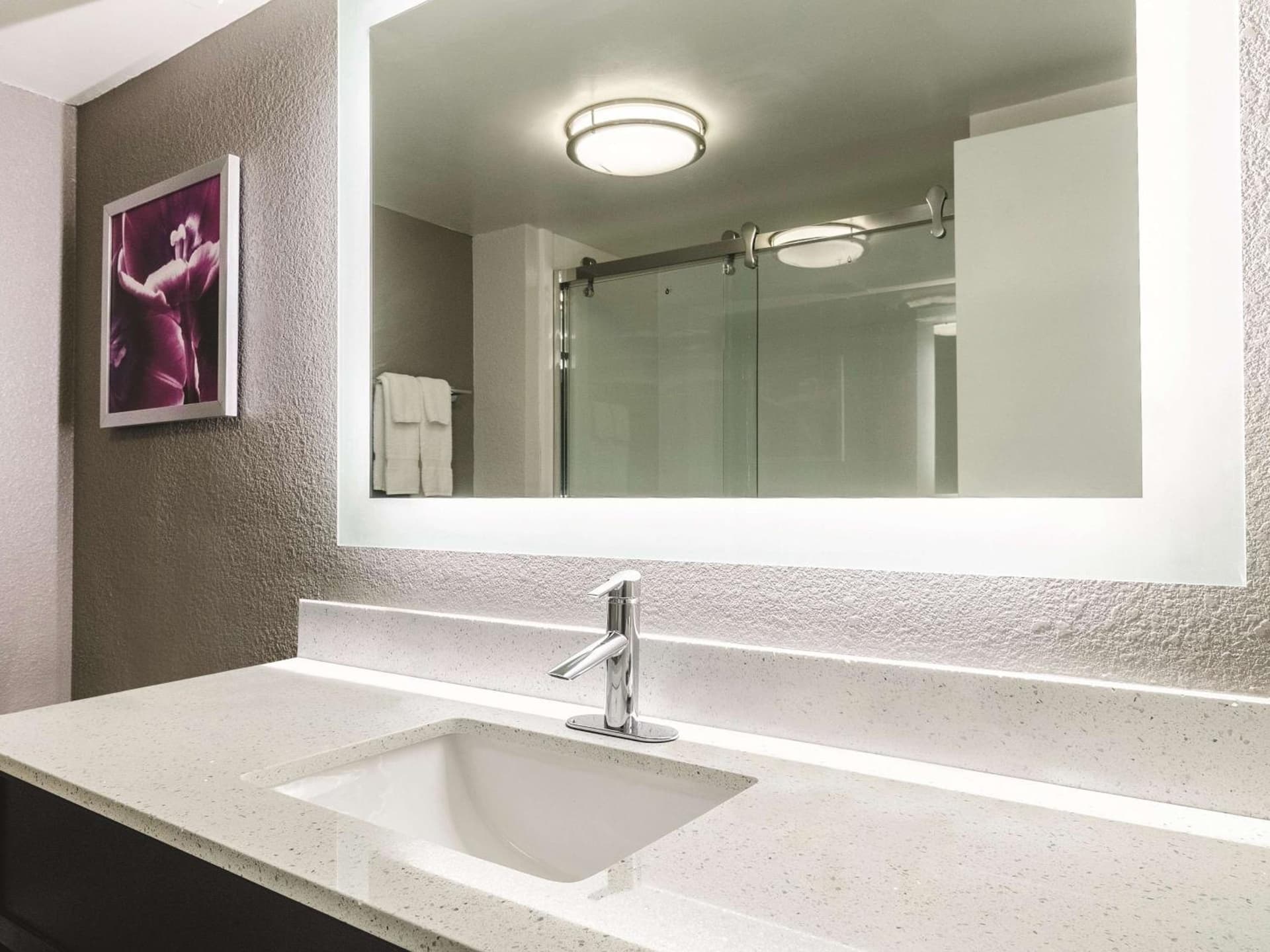 La Quinta Inn & Suites by Wyndham Myrtle Beach - N Kings Hwy gallery photo in Myrtle Beach, SC — image 52