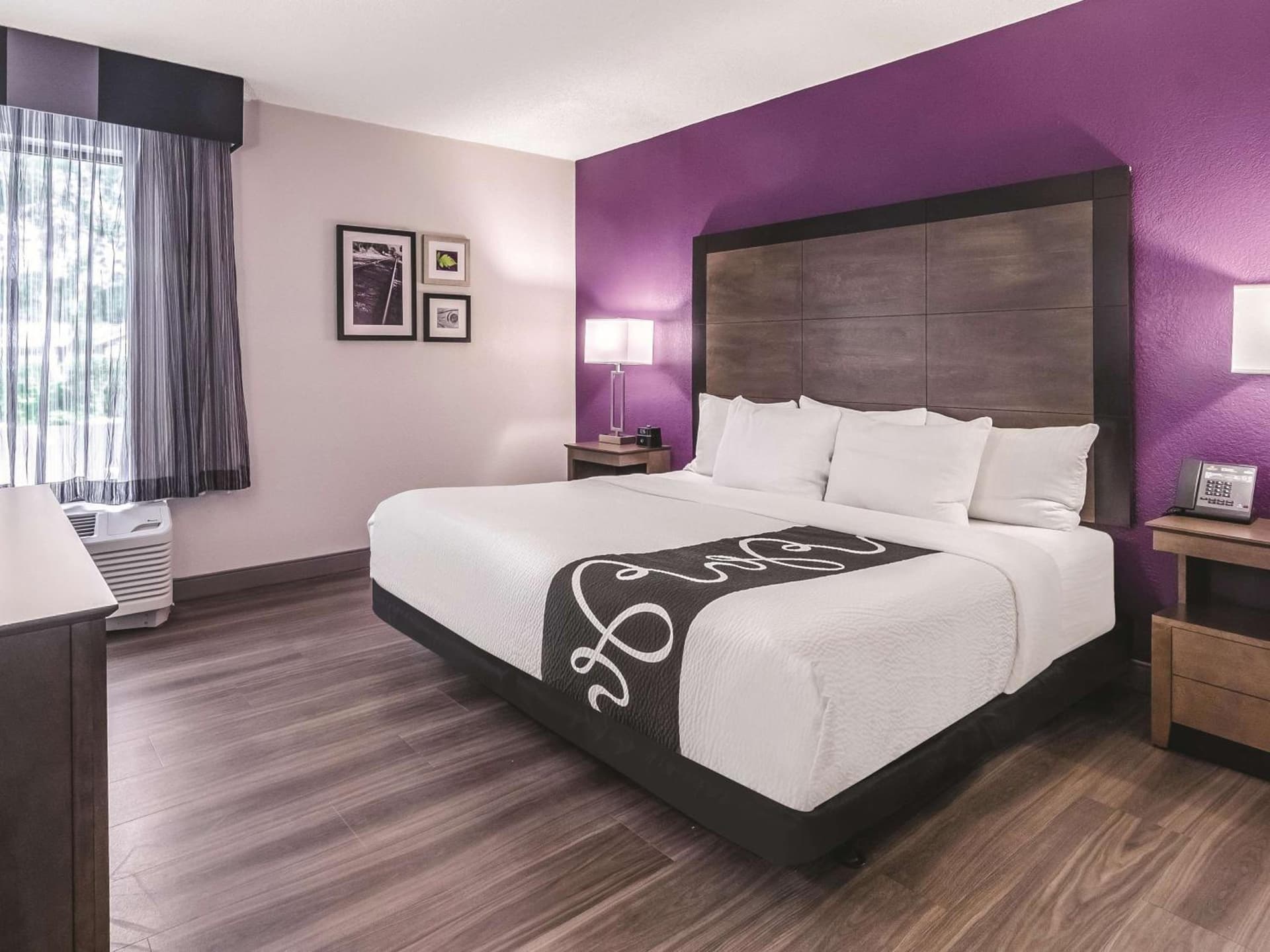 La Quinta Inn & Suites by Wyndham Myrtle Beach - N Kings Hwy gallery photo in Myrtle Beach, SC — image 13