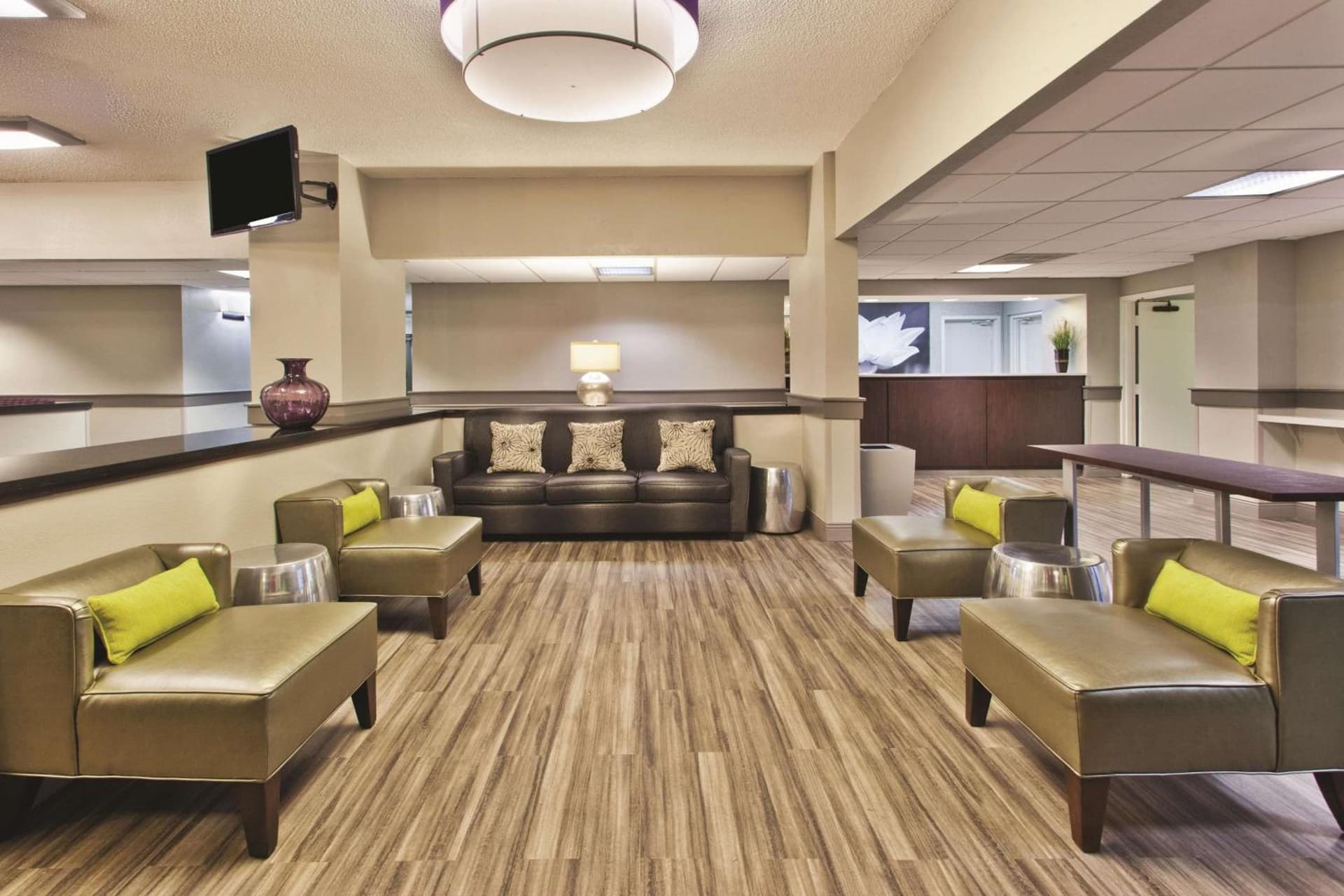 La Quinta Inn & Suites by Wyndham Charleston Riverview gallery photo in Charleston, SC — image 28