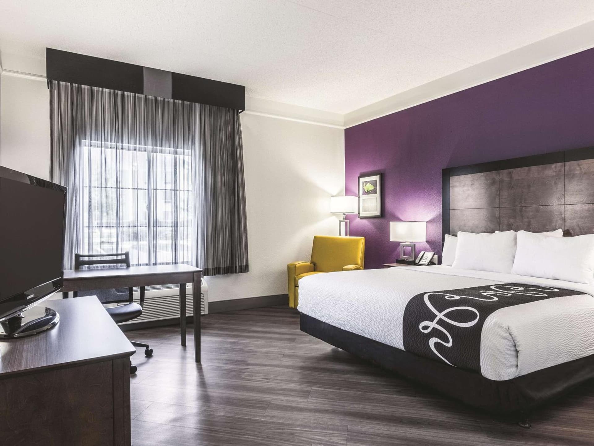 La Quinta Inn & Suites by Wyndham Shreveport Airport gallery photo in Shreveport, LA — image 24