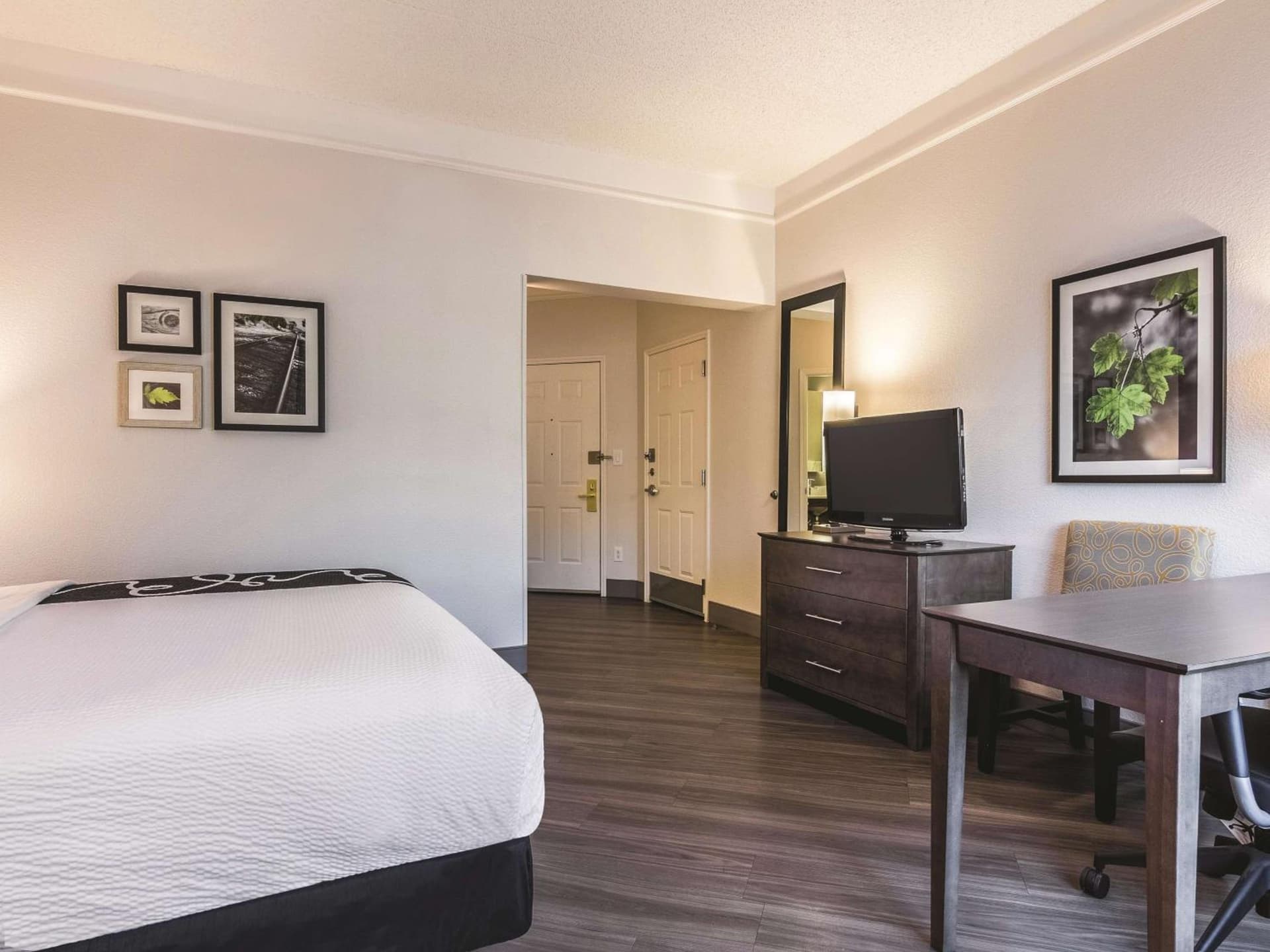 La Quinta Inn & Suites by Wyndham Shreveport Airport gallery photo in Shreveport, LA — image 14