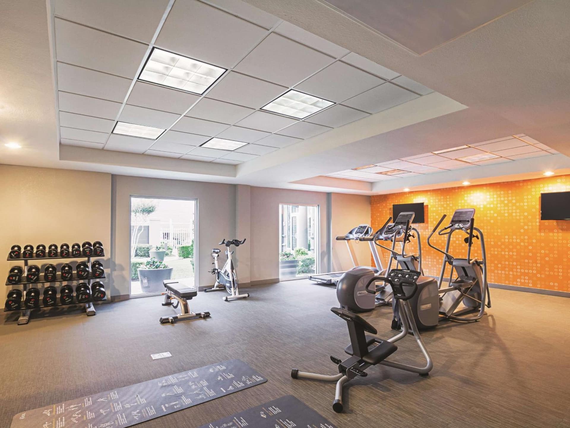 La Quinta by Wyndham Fort Worth City View property views in Fort Worth, TX — gallery photo 3