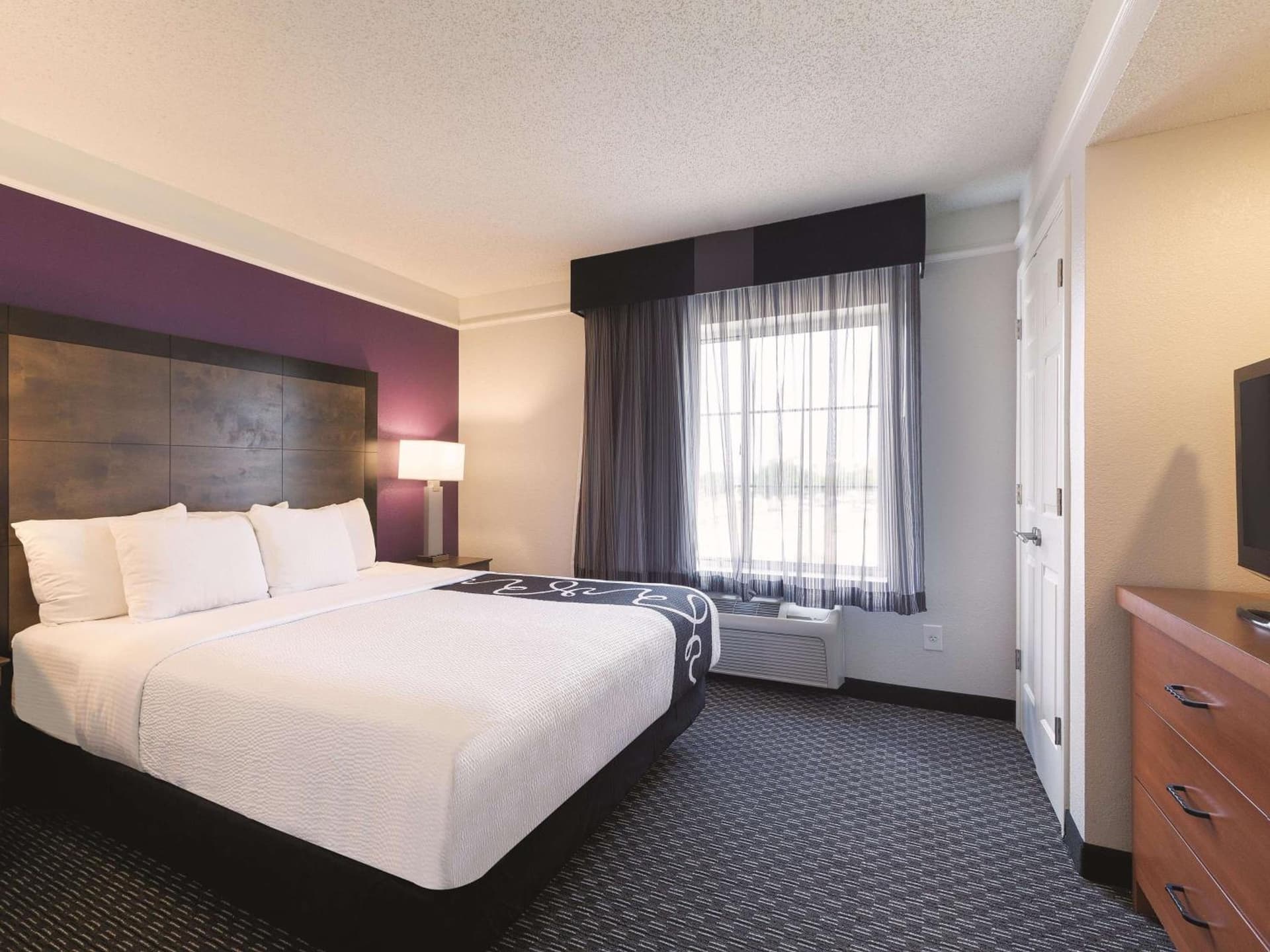 La Quinta by Wyndham Dallas Plano West gallery photo in Plano, TX — image 10