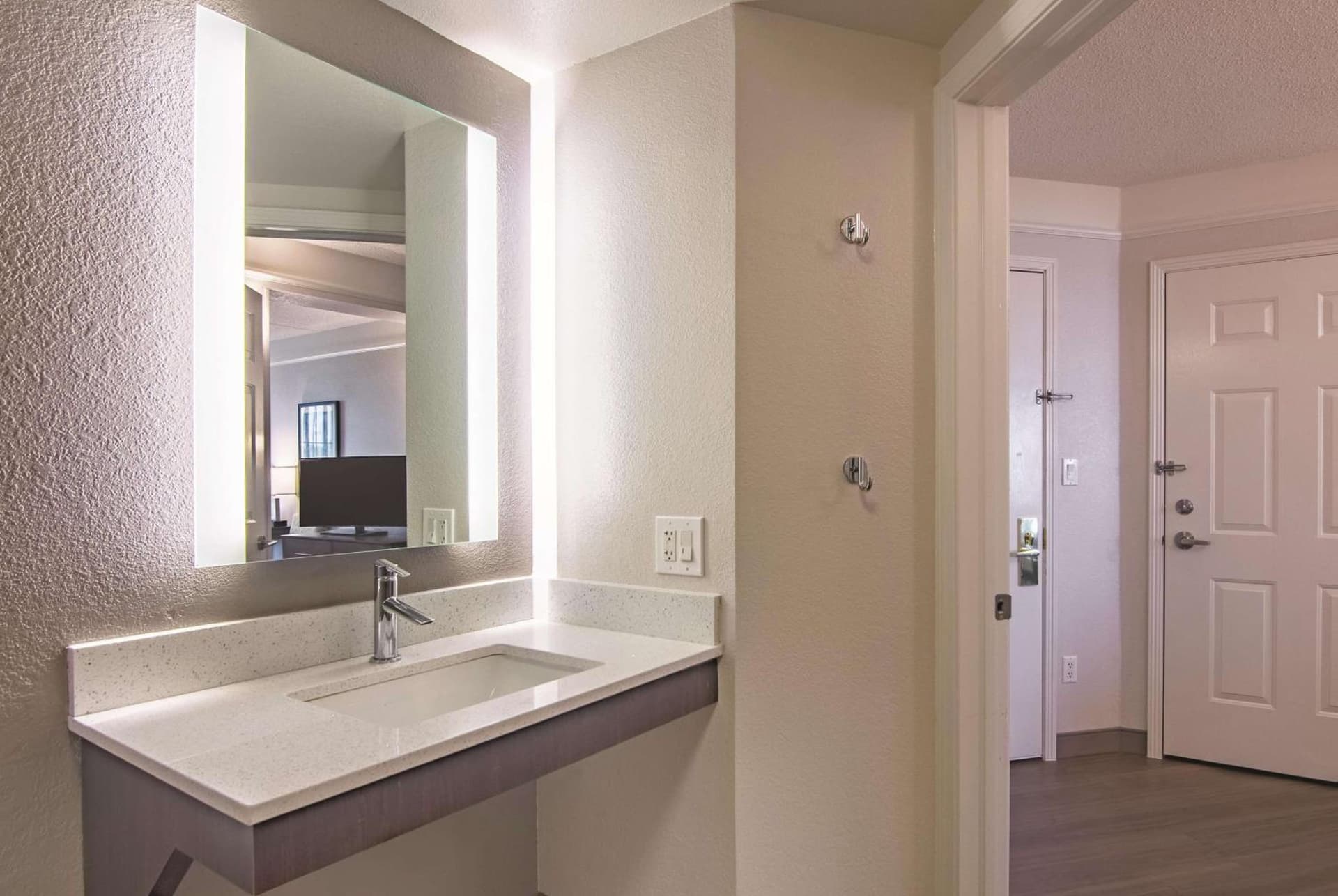 La Quinta by Wyndham Oklahoma City Norman property views in Norman, OK — gallery photo 3