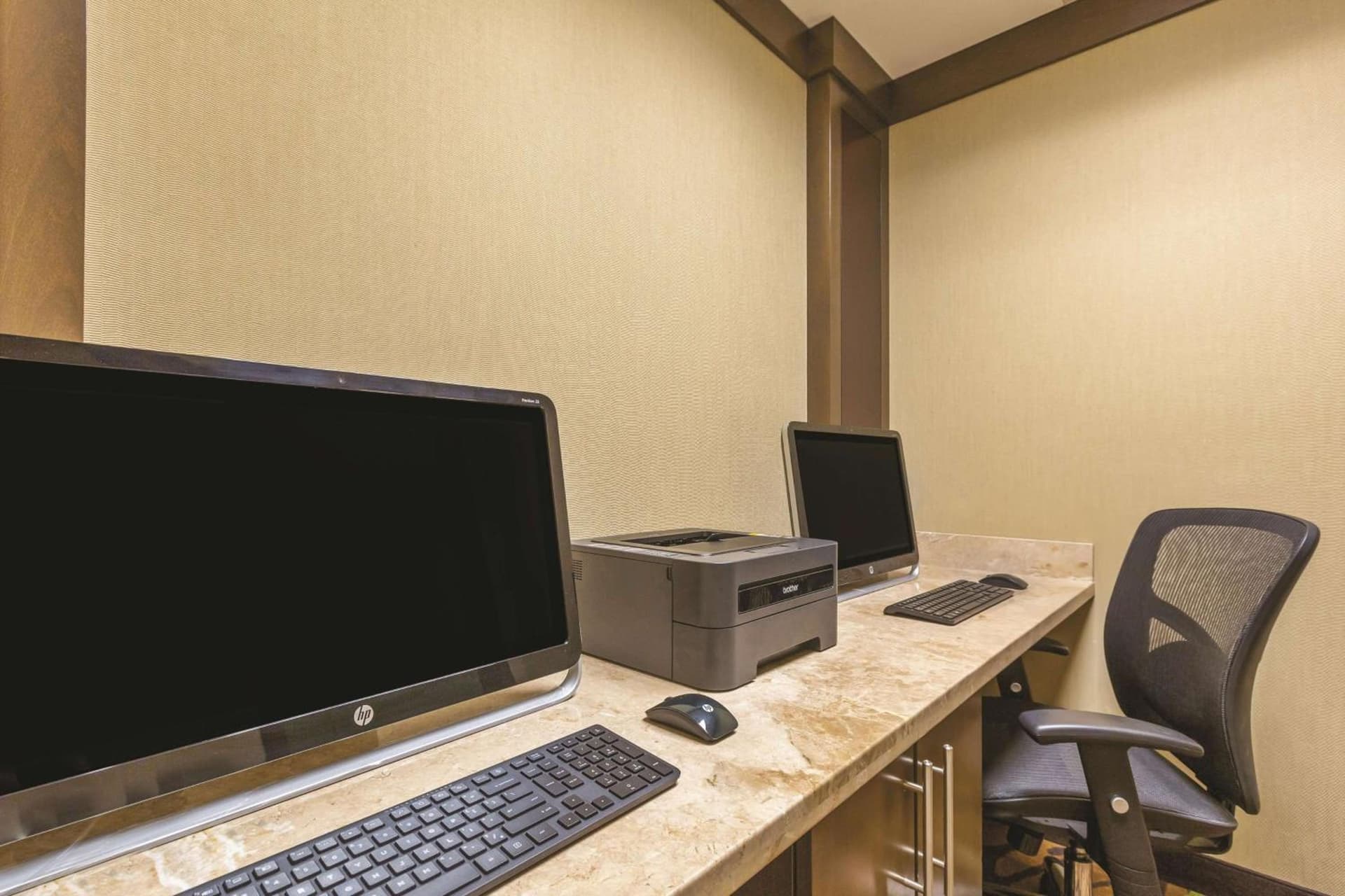La Quinta Inn by Wyndham Austin North gallery photo in Austin, TX — image 23