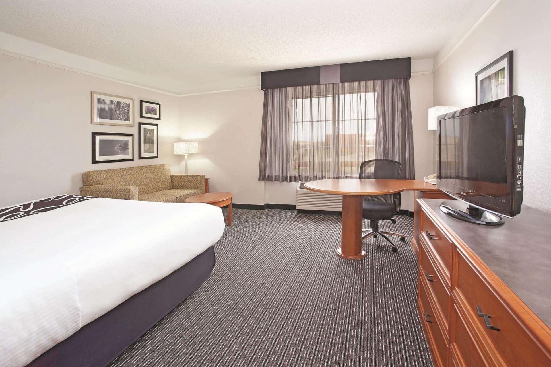 La Quinta by Wyndham Pueblo gallery photo in Pueblo, CO — image 19