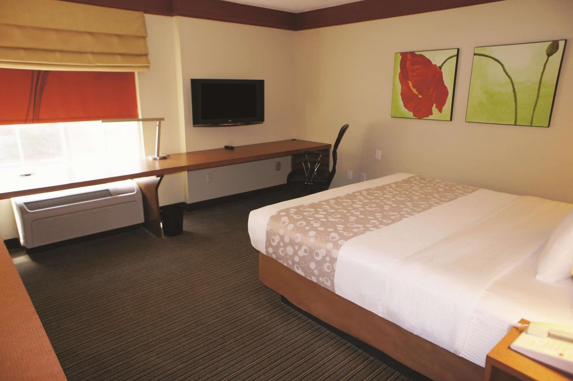 La Quinta by Wyndham Raleigh Cary gallery photo in Cary, NC — image 10
