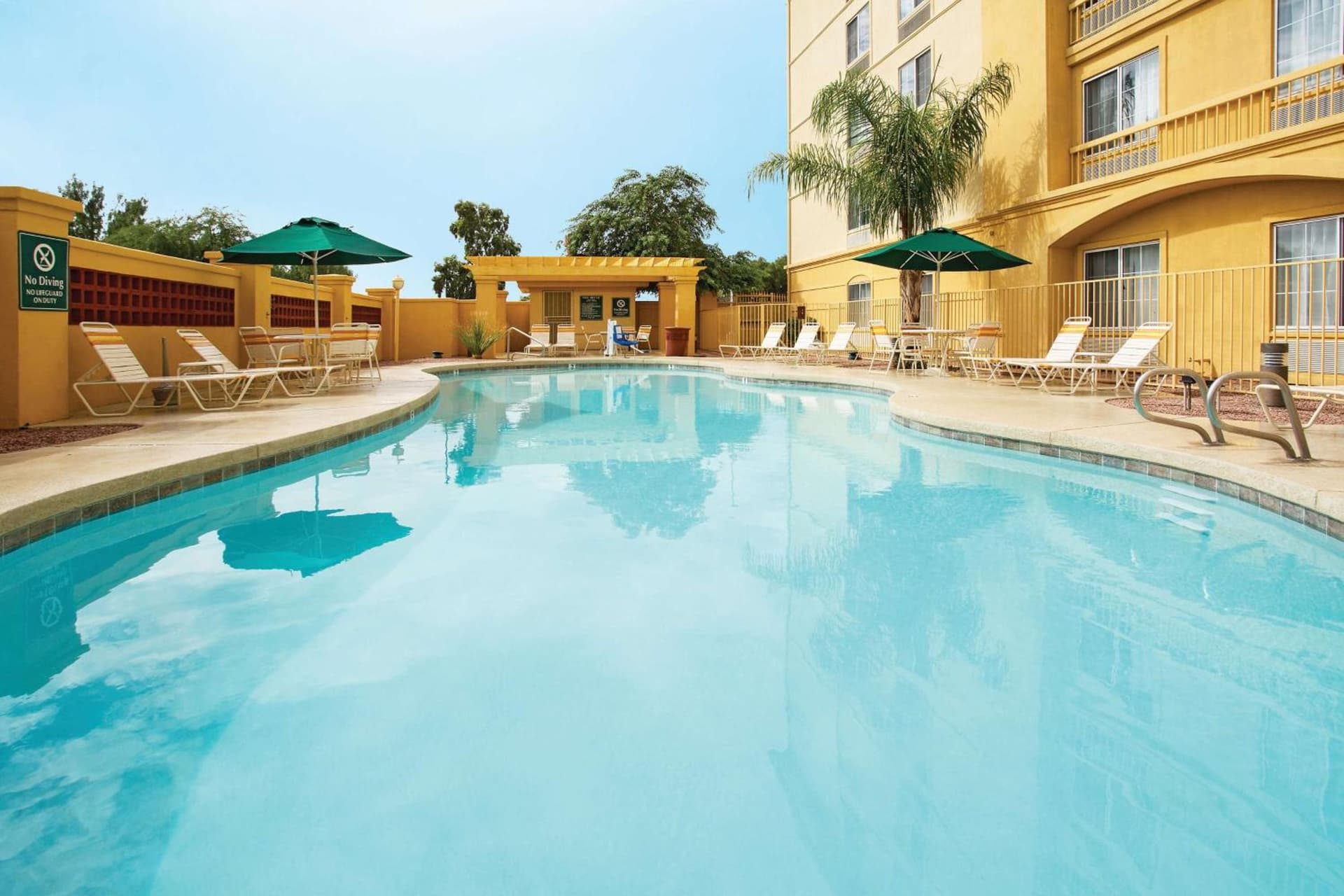 La Quinta Inn & Suites by Wyndham Mesa Superstition Springs gallery photo in Mesa, AZ — image 31