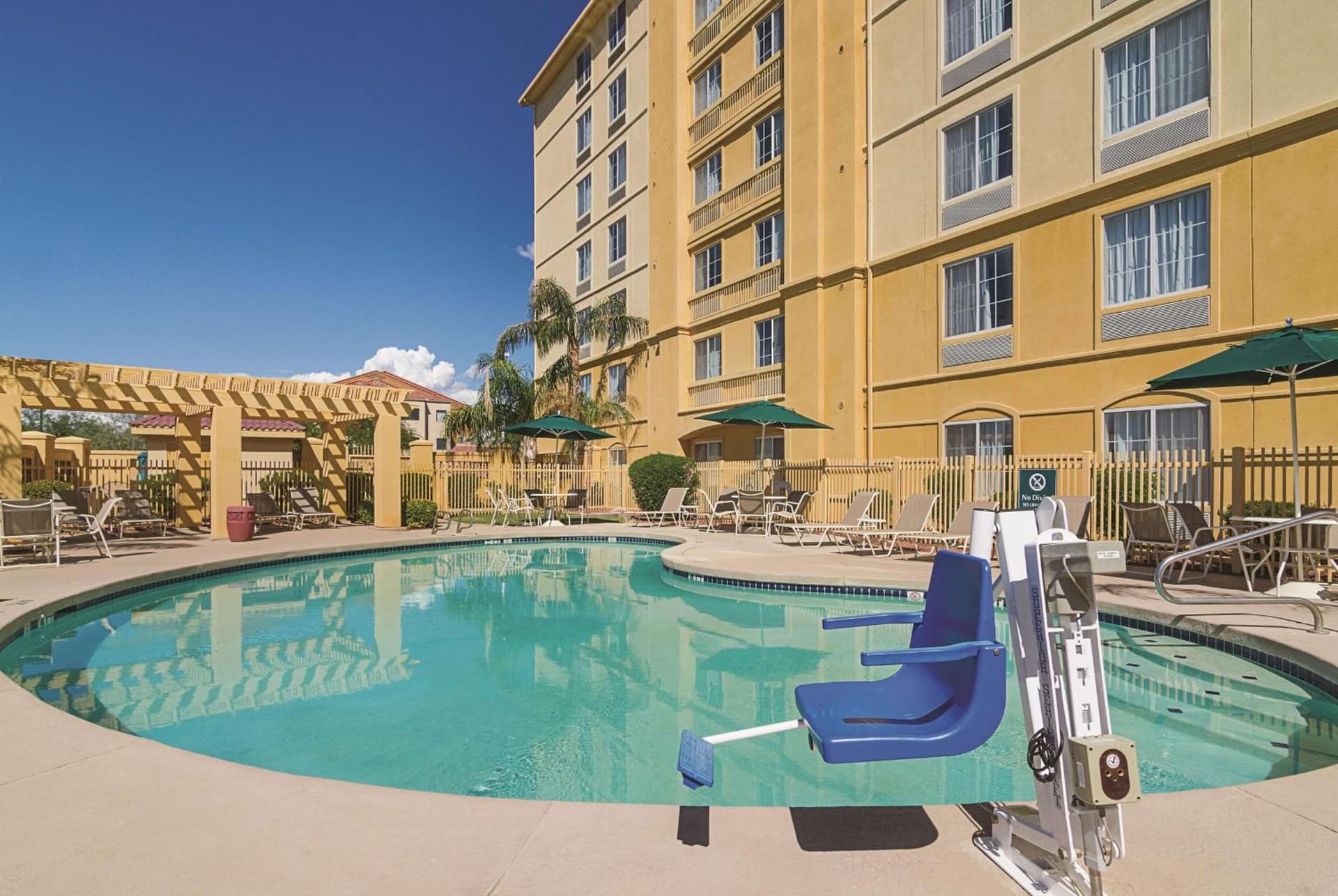 La Quinta by Wyndham Phoenix Mesa West gallery photo in Mesa, AZ — image 43