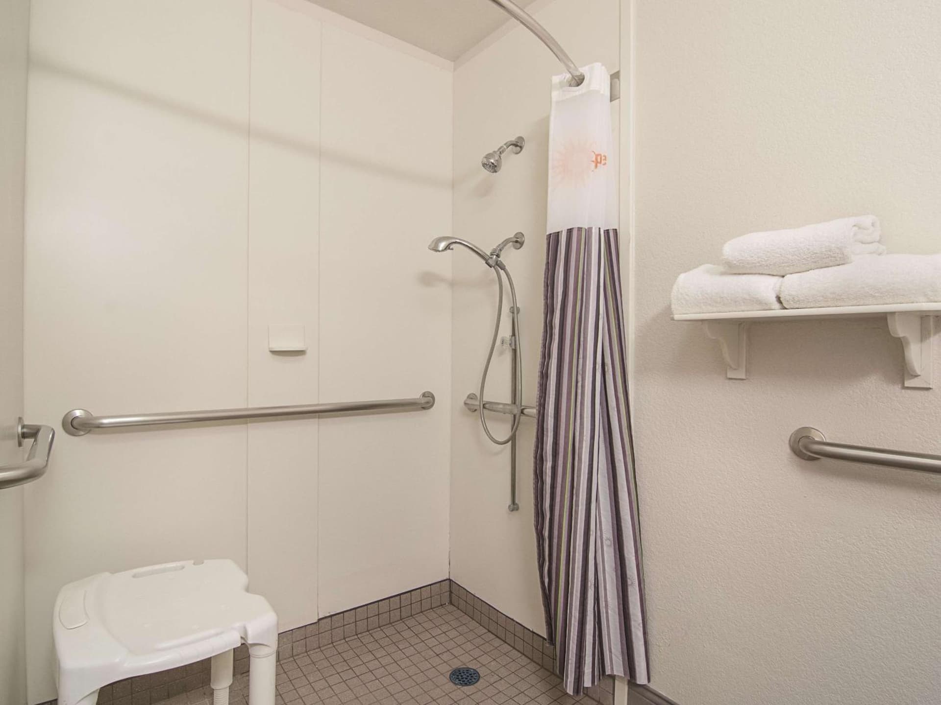 La Quinta by Wyndham Phoenix Mesa West gallery photo in Mesa, AZ — image 33