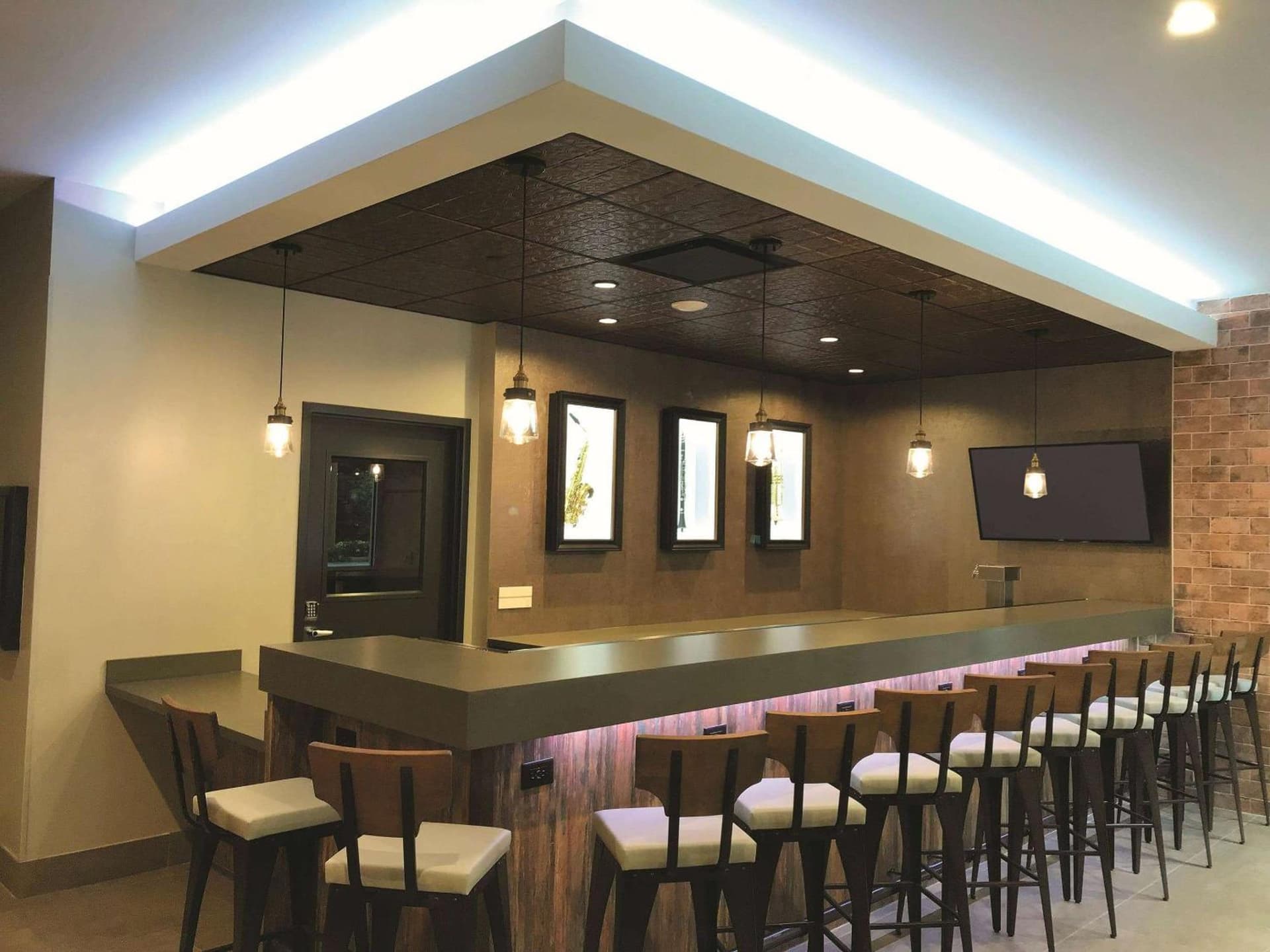 La Quinta Inn & Suites by Wyndham New Orleans Downtown gallery photo in New Orleans, LA — image 14