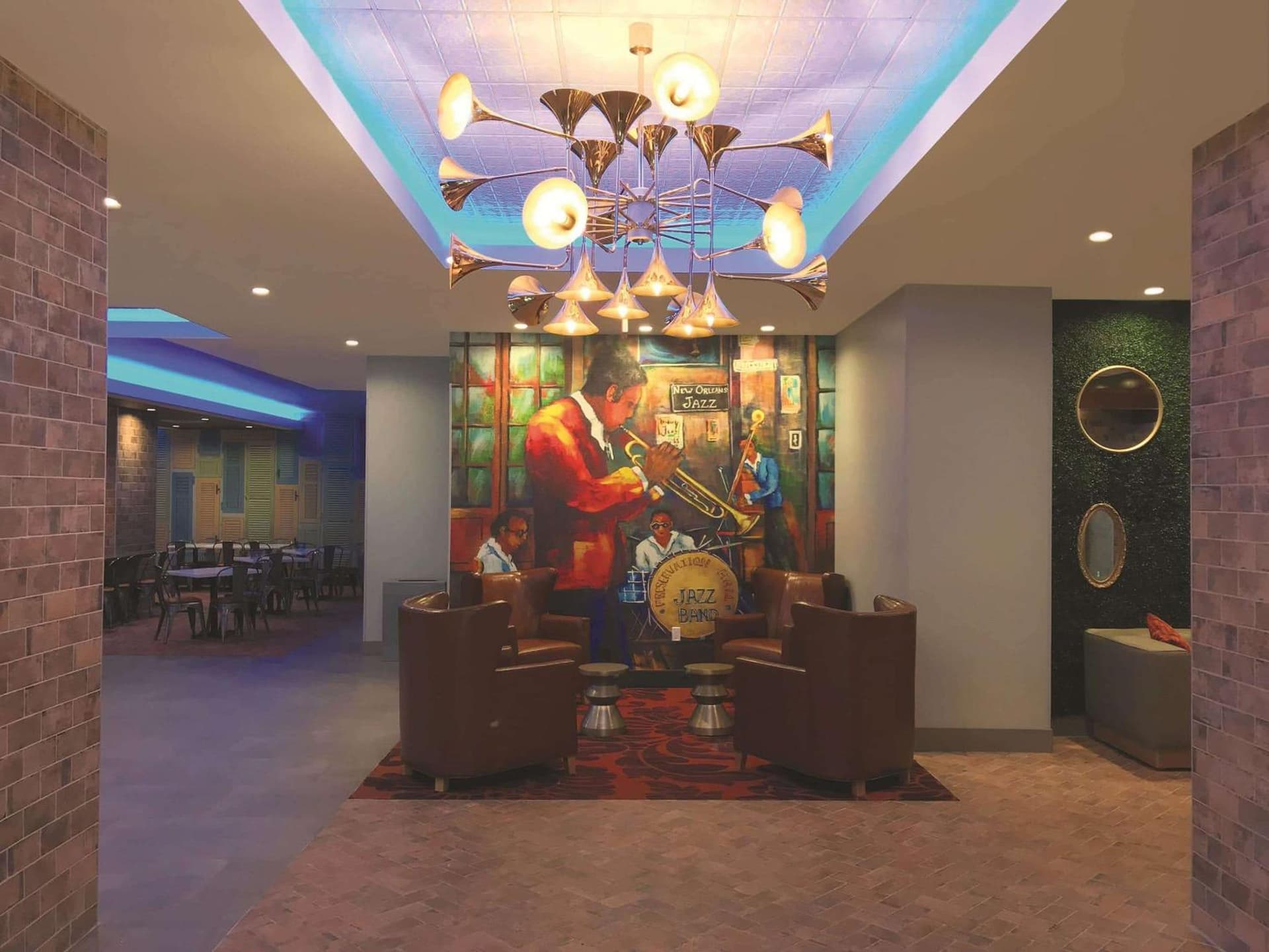 La Quinta Inn & Suites by Wyndham New Orleans Downtown property views in New Orleans, LA — gallery photo 3