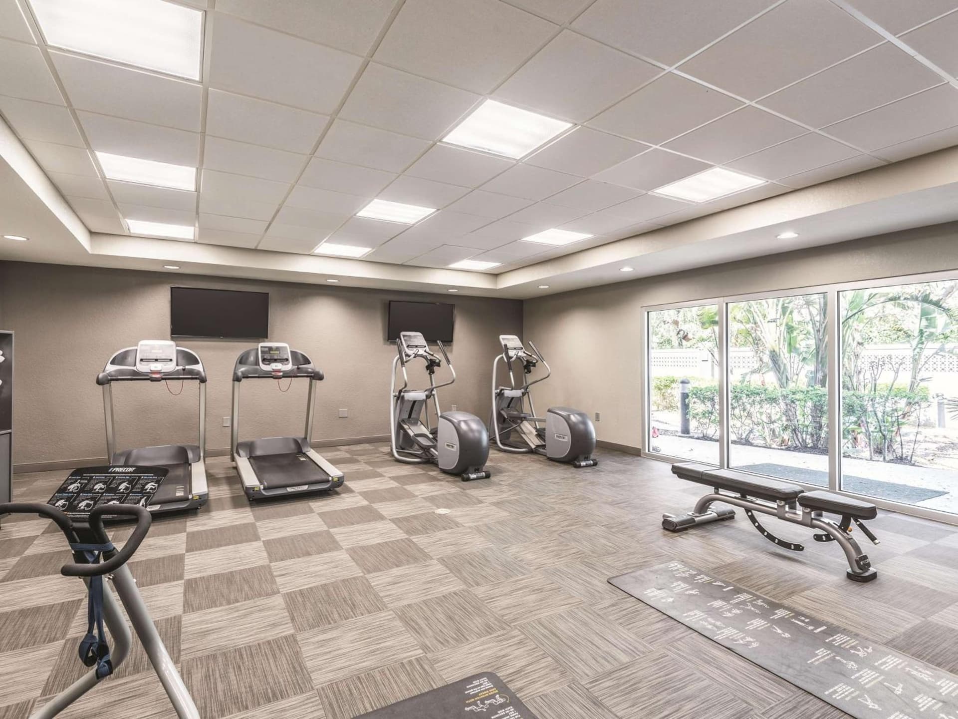 La Quinta by Wyndham Orlando Lake Mary gallery photo in Lake Mary, FL — image 23