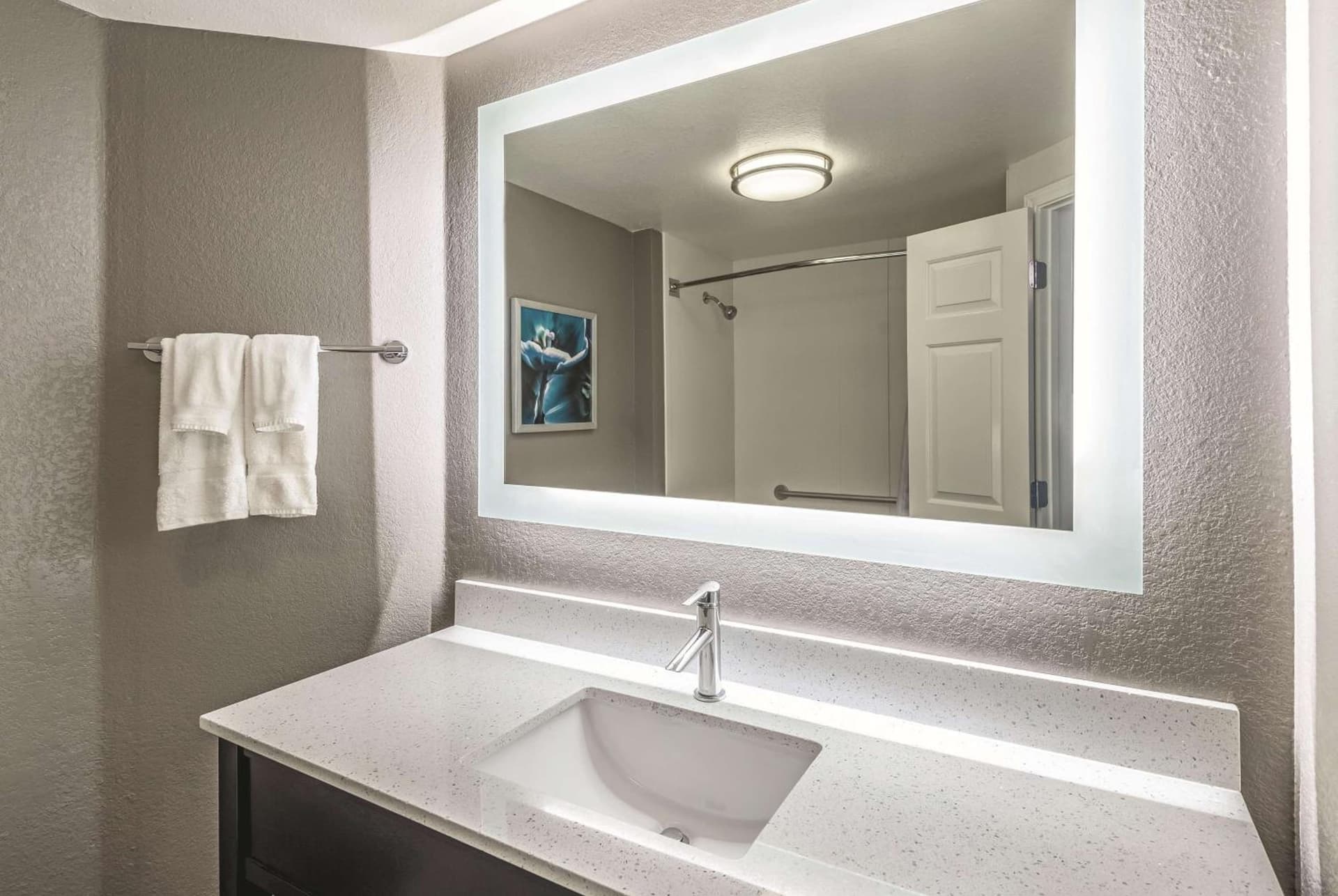 La Quinta by Wyndham Orlando Lake Mary property views in Lake Mary, FL — gallery photo 3