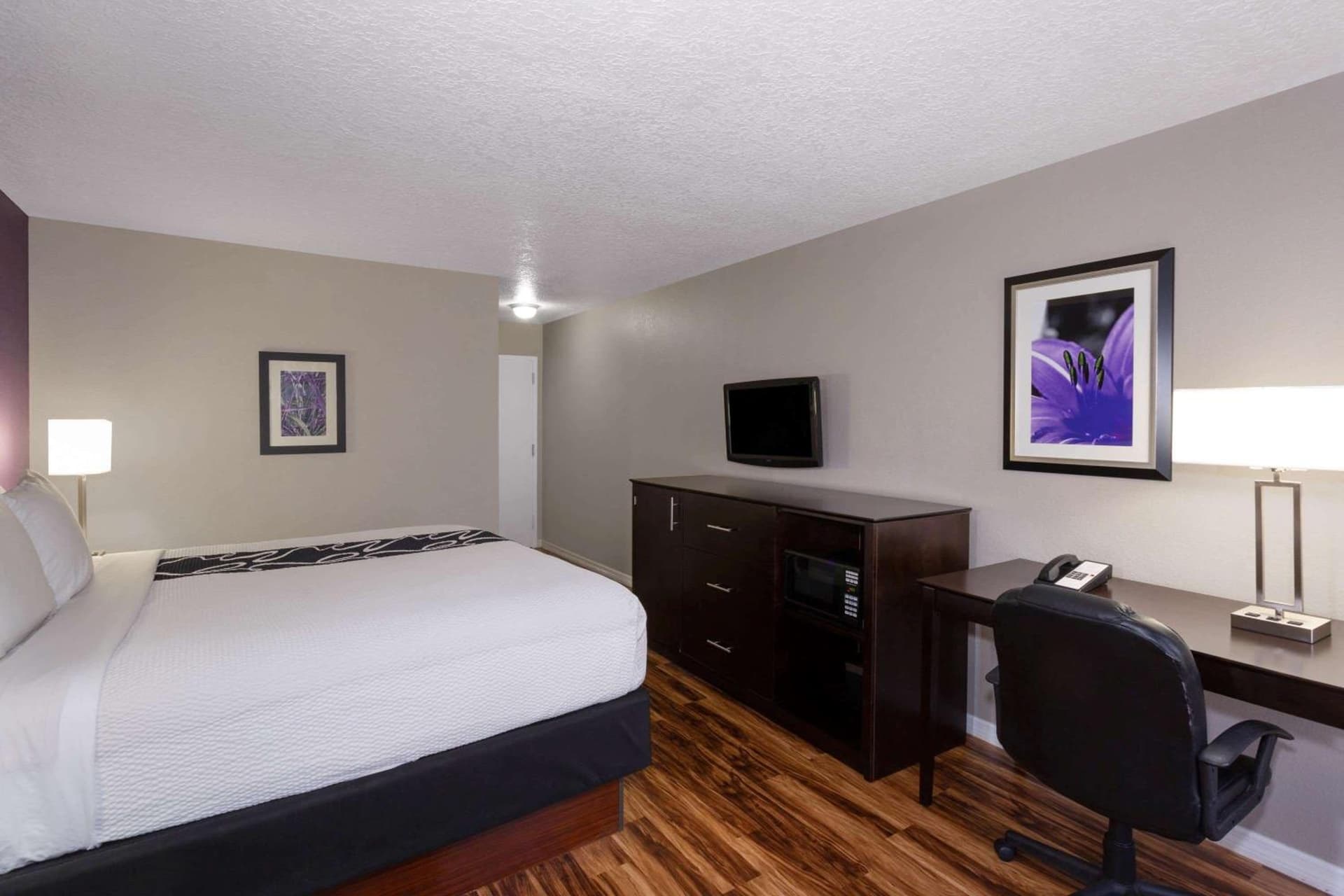 La Quinta by Wyndham Orlando Universal area - Free Shuttle to Universal gallery photo in Orlando, FL — image 31