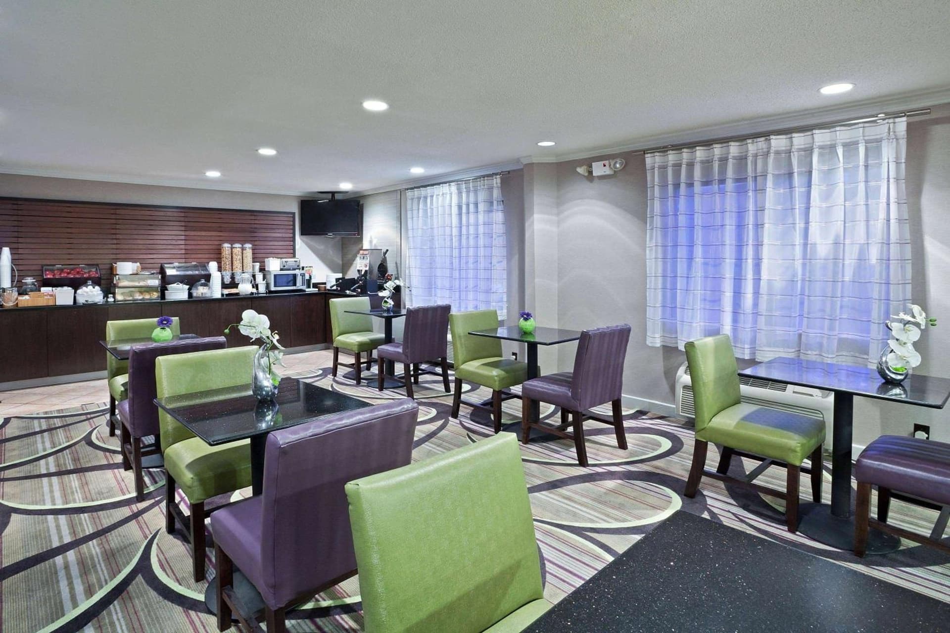 La Quinta by Wyndham Cleveland Macedonia property views in Macedonia, OH — gallery photo 3