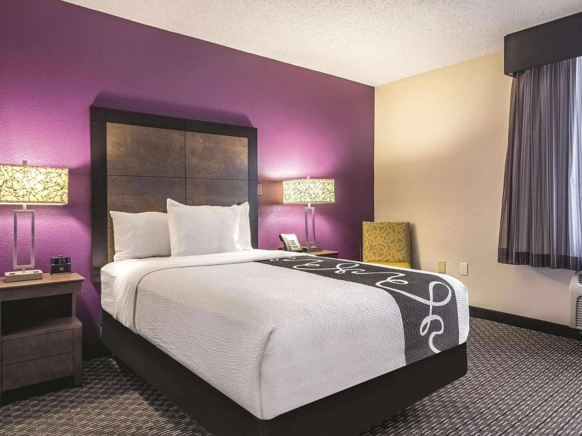 La Quinta by Wyndham Hartford Bradley Airport gallery photo in Windsor Locks — image 19