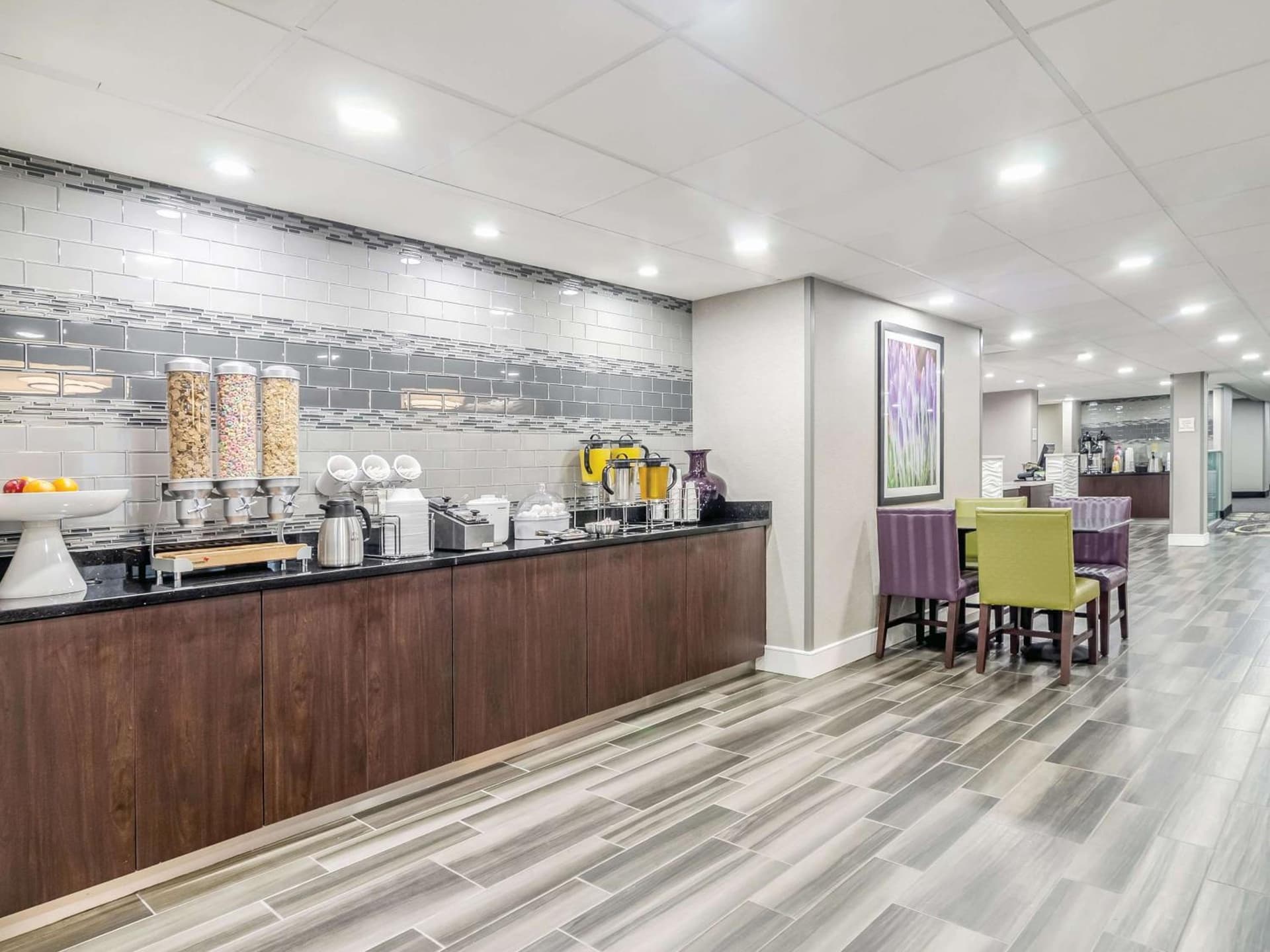 La Quinta Inn & Suites by Wyndham Myrtle Beach - N Kings Hwy gallery photo in Myrtle Beach, SC — image 23