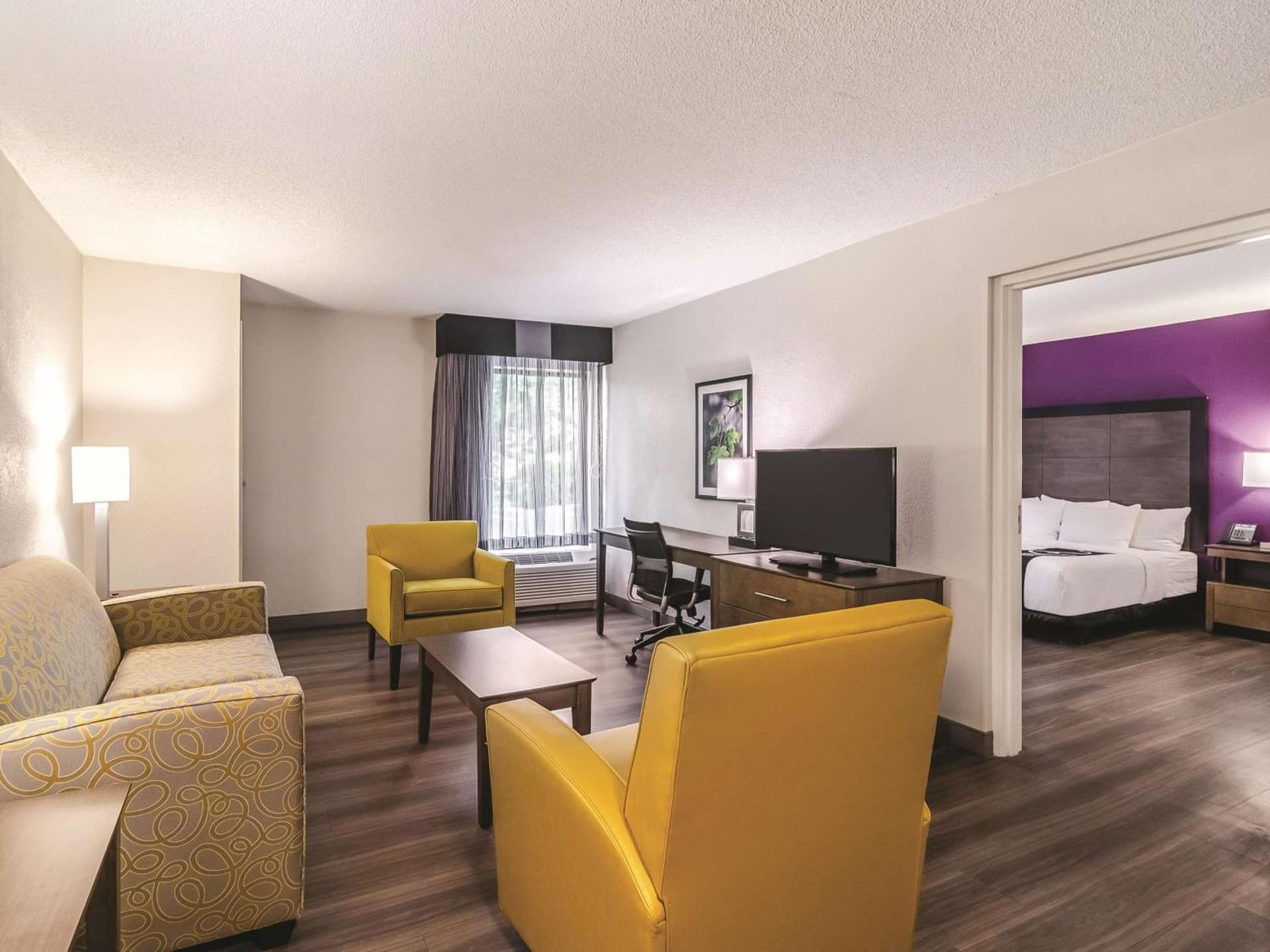 La Quinta Inn & Suites by Wyndham Myrtle Beach - N Kings Hwy gallery photo in Myrtle Beach, SC — image 48