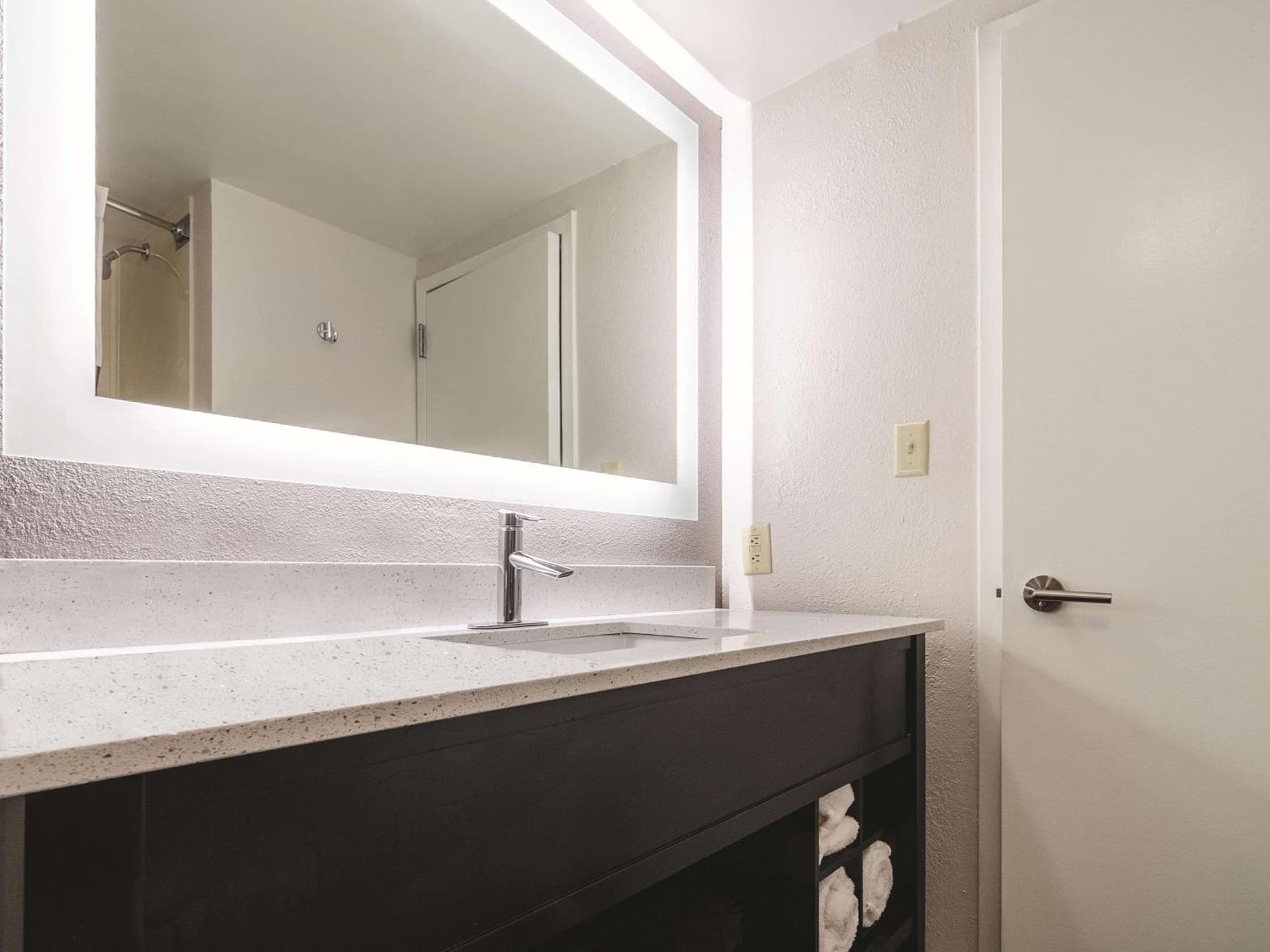La Quinta Inn & Suites by Wyndham Myrtle Beach - N Kings Hwy gallery photo in Myrtle Beach, SC — image 38