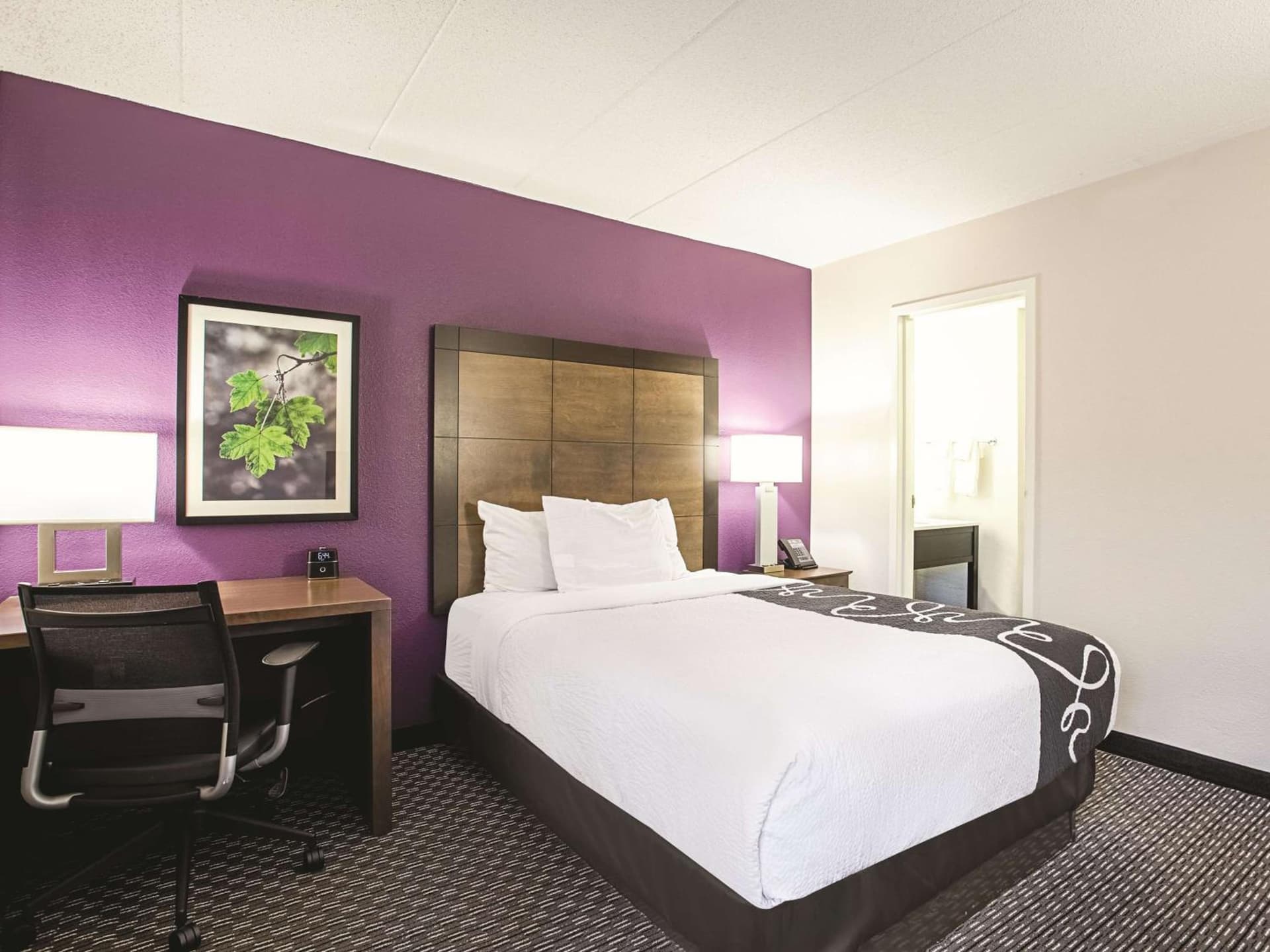 La Quinta by Wyndham Baltimore N / White Marsh gallery photo in Baltimore, MD — image 14
