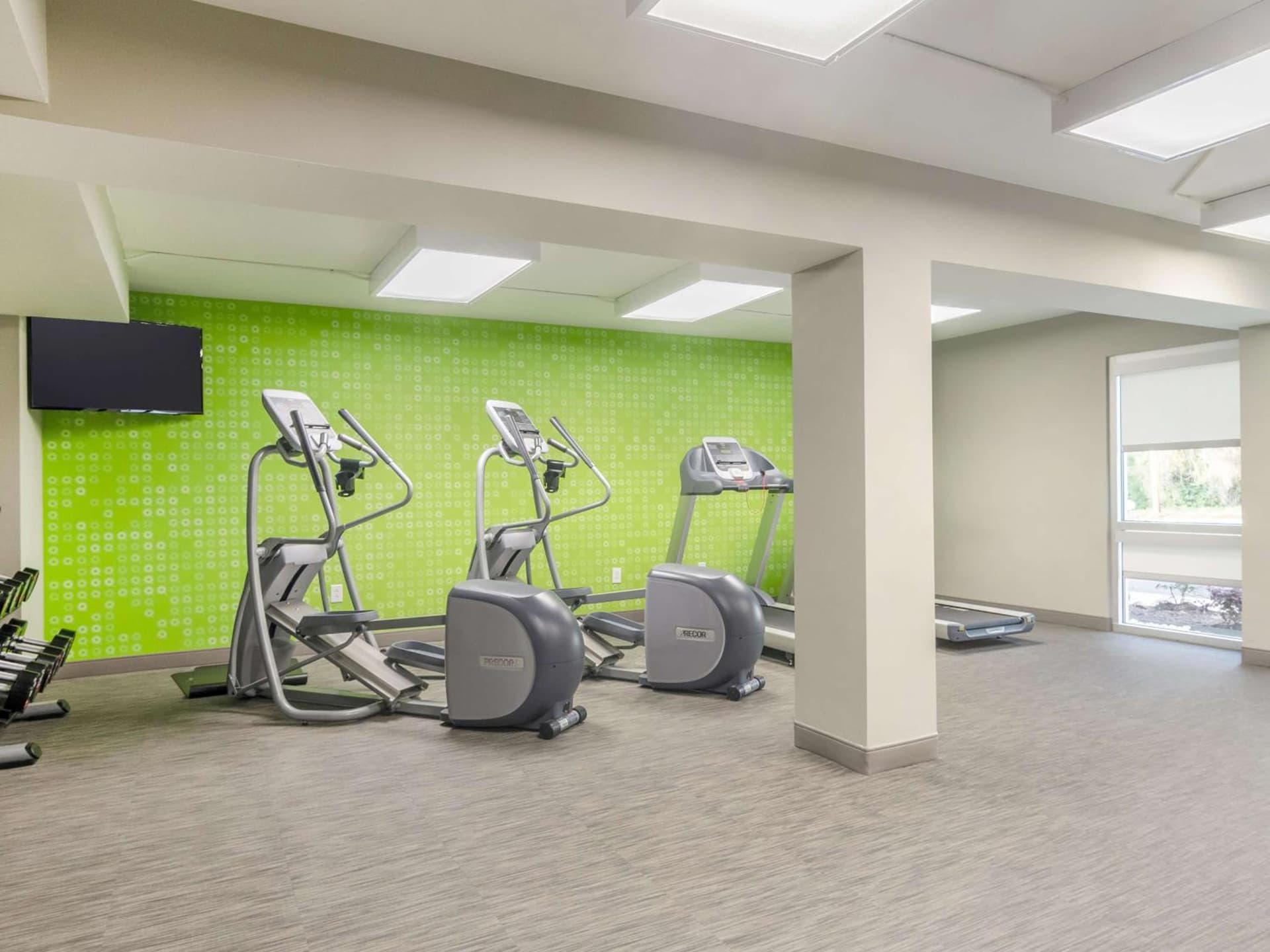 La Quinta Inn & Suites by Wyndham Myrtle Beach - N Kings Hwy gallery photo in Myrtle Beach, SC — image 18
