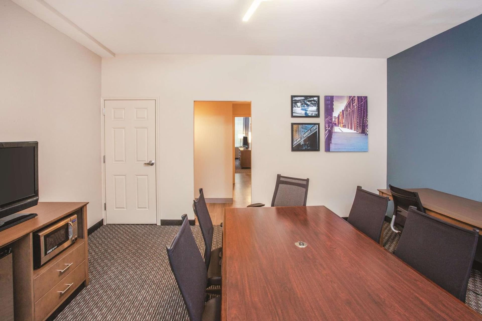 La Quinta Inn & Suites by Wyndham Chicago Downtown gallery photo in Chicago, IL — image 39